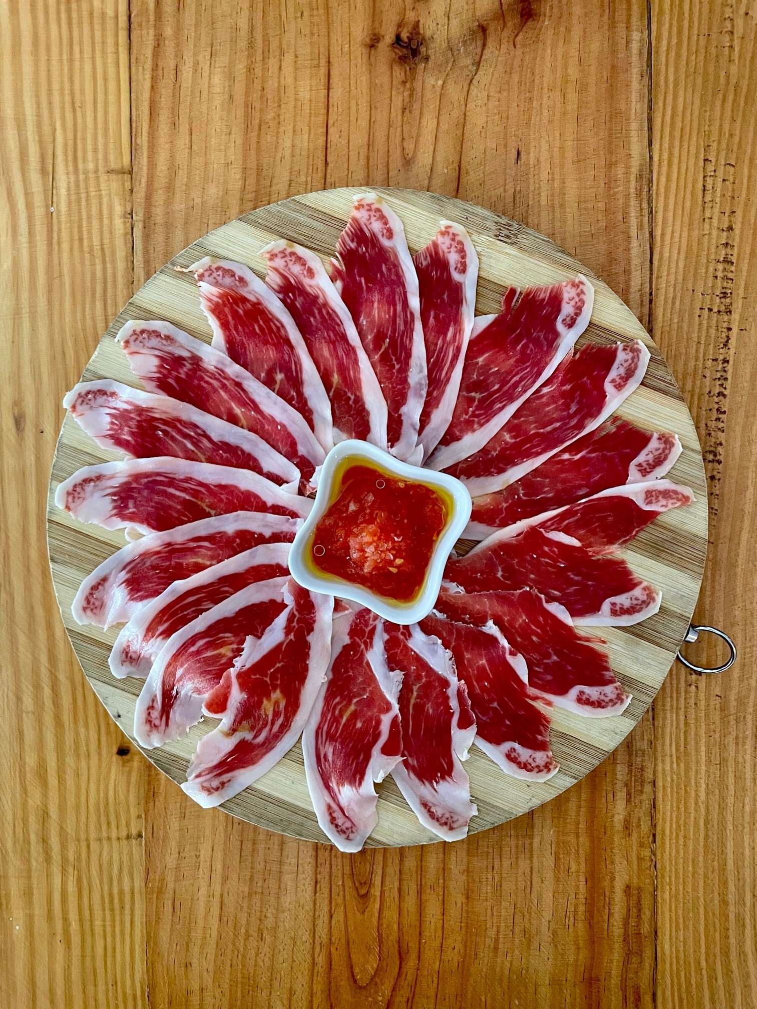 Tabla de Jamón Ibérico con tomate rallado: CARTA y Menús de Alquimia Tabla de Jamón Ibérico con tomate rallado: CARTA y Menús de Alquimia