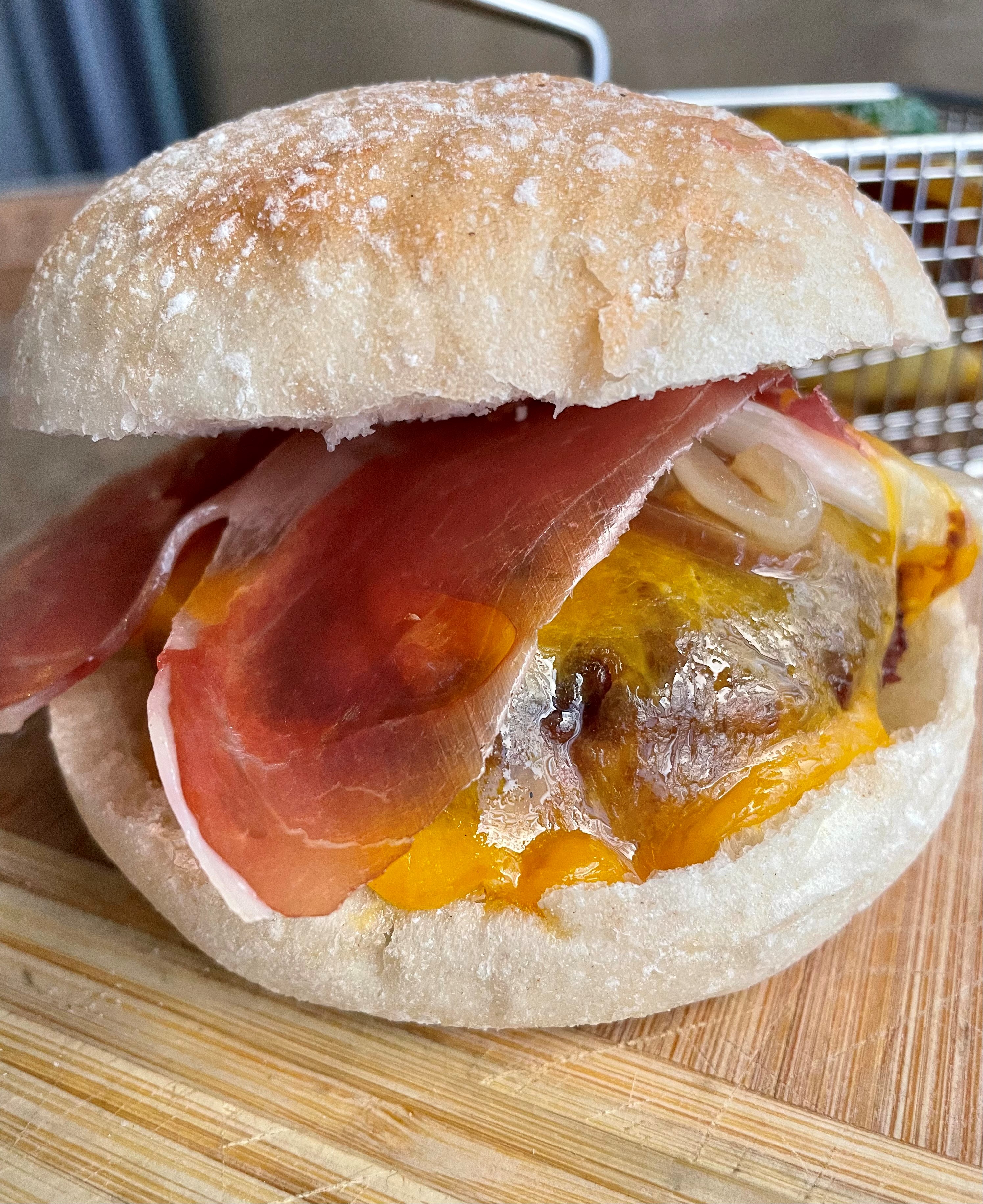 Hamburguesa de Vaca Wagýu: CARTA y Menús de Alquimia Hamburguesa de Vaca Wagýu: CARTA y Menús de Alquimia