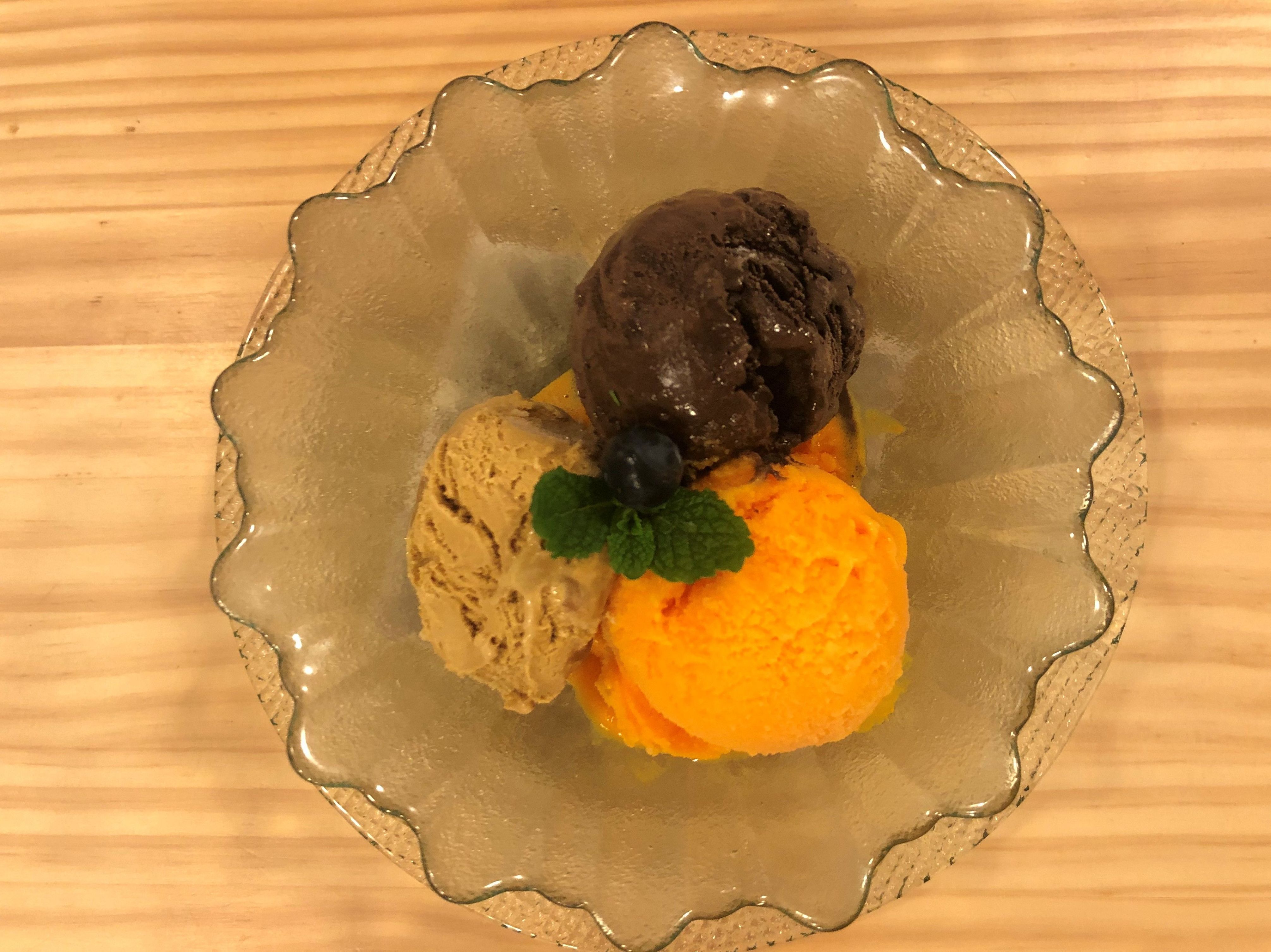 Trío de helados: CARTA y Menús de Alquimia Trío de helados: CARTA y Menús de Alquimia