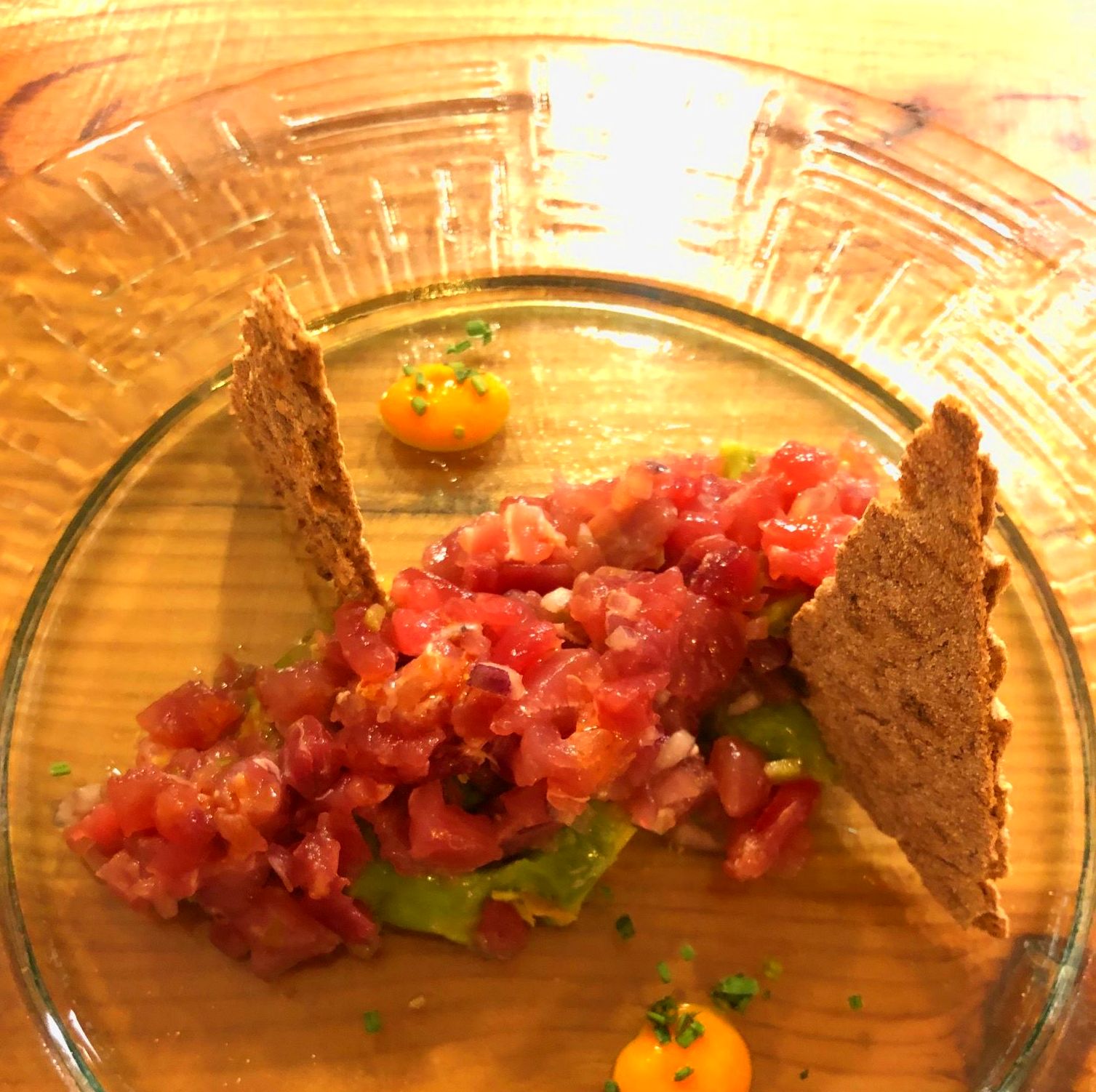 Tartár de Atún con aguacate: CARTA y Menús de Alquimia Tartár de Atún con aguacate: CARTA y Menús de Alquimia
