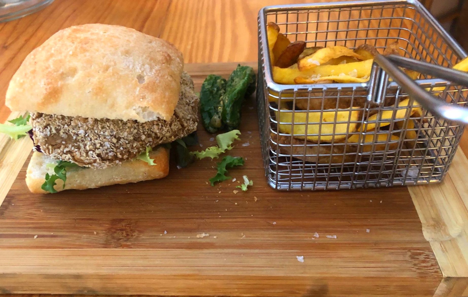 Hamburguesa de Lentejas: CARTA y Menús de Alquimia Hamburguesa de Lentejas: CARTA y Menús de Alquimia