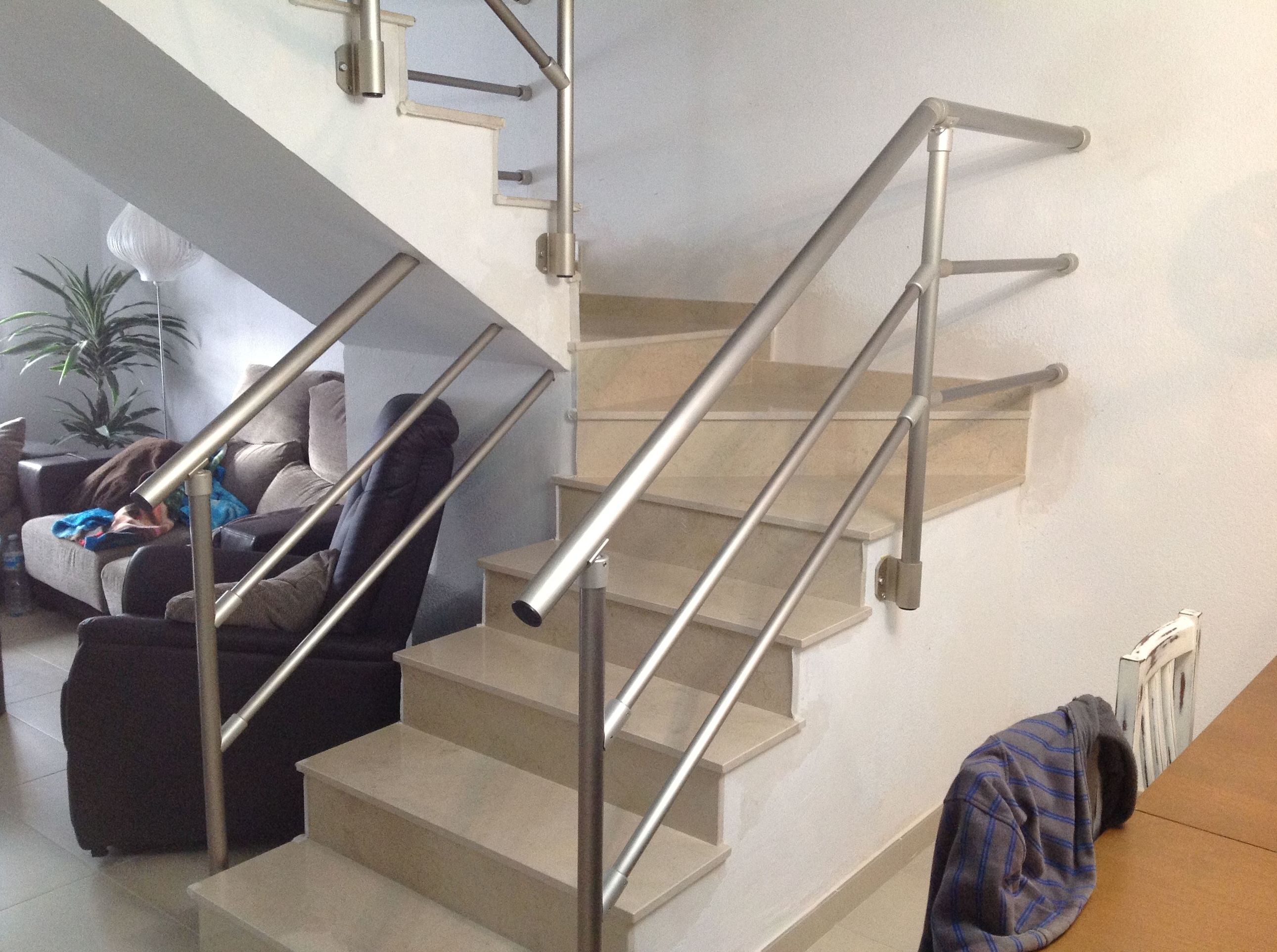 Barandillas de escalera interiores de aluminio