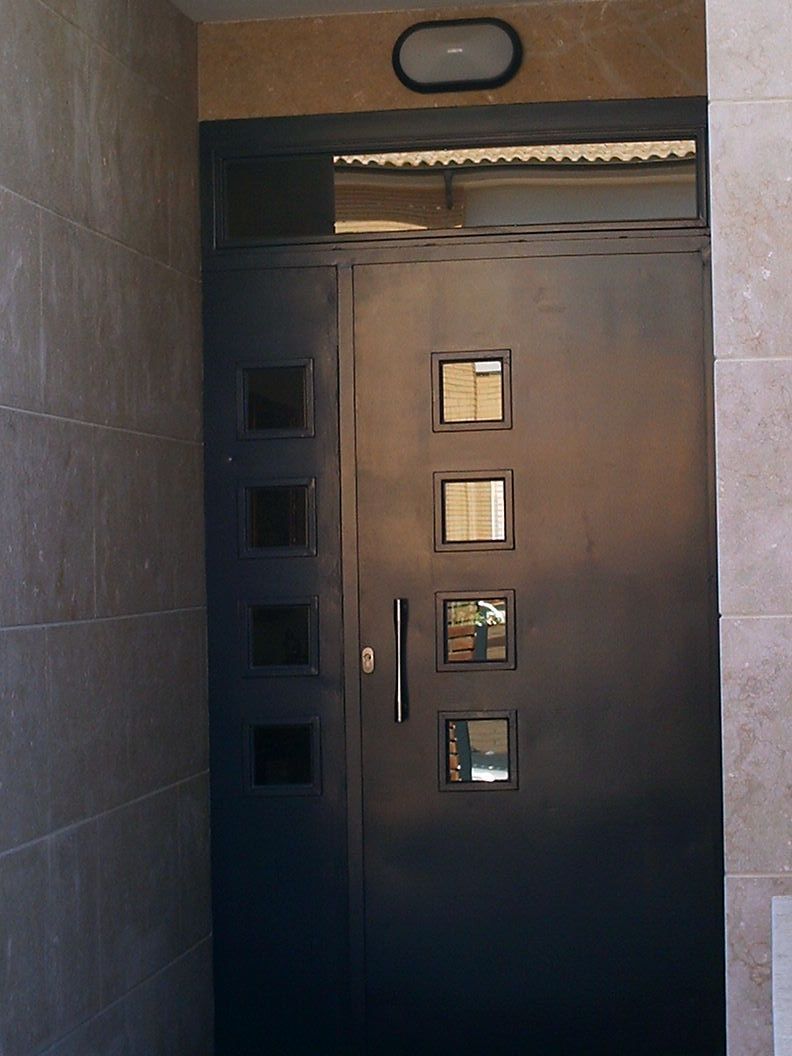 Puertas de hierro: Productos de Rovifer Puertas de hierro: Productos de Rovifer