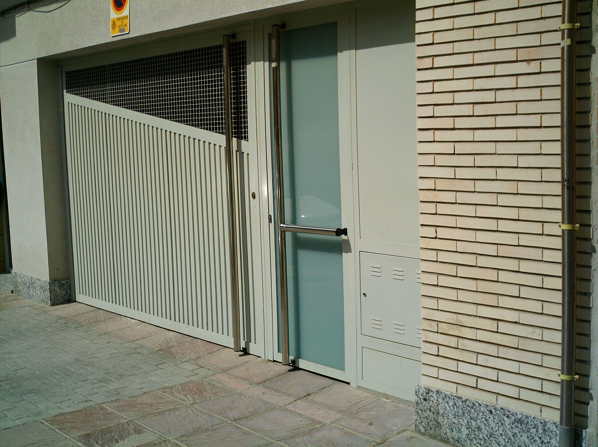 Puertas seccionales: Productos de Rovifer Puertas seccionales: Productos de Rovifer