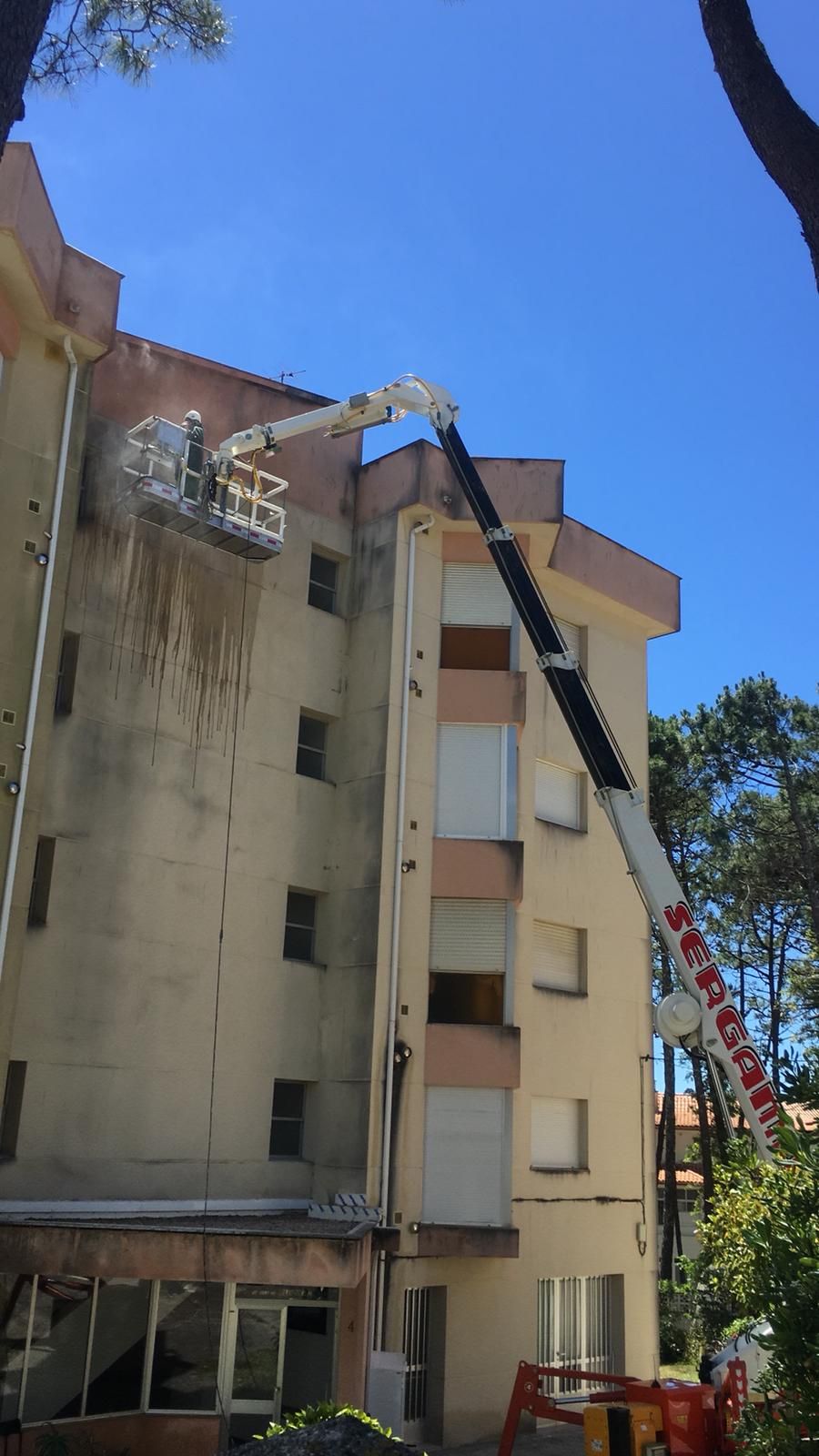 Rehabilitación de fachadas en San Vicente do Mar: Nuestros Servicios de Sergama Reparaciones de Altura Rehabilitación de fachadas en San Vicente do Mar: Nuestros Servicios de Sergama Reparaciones de Altura