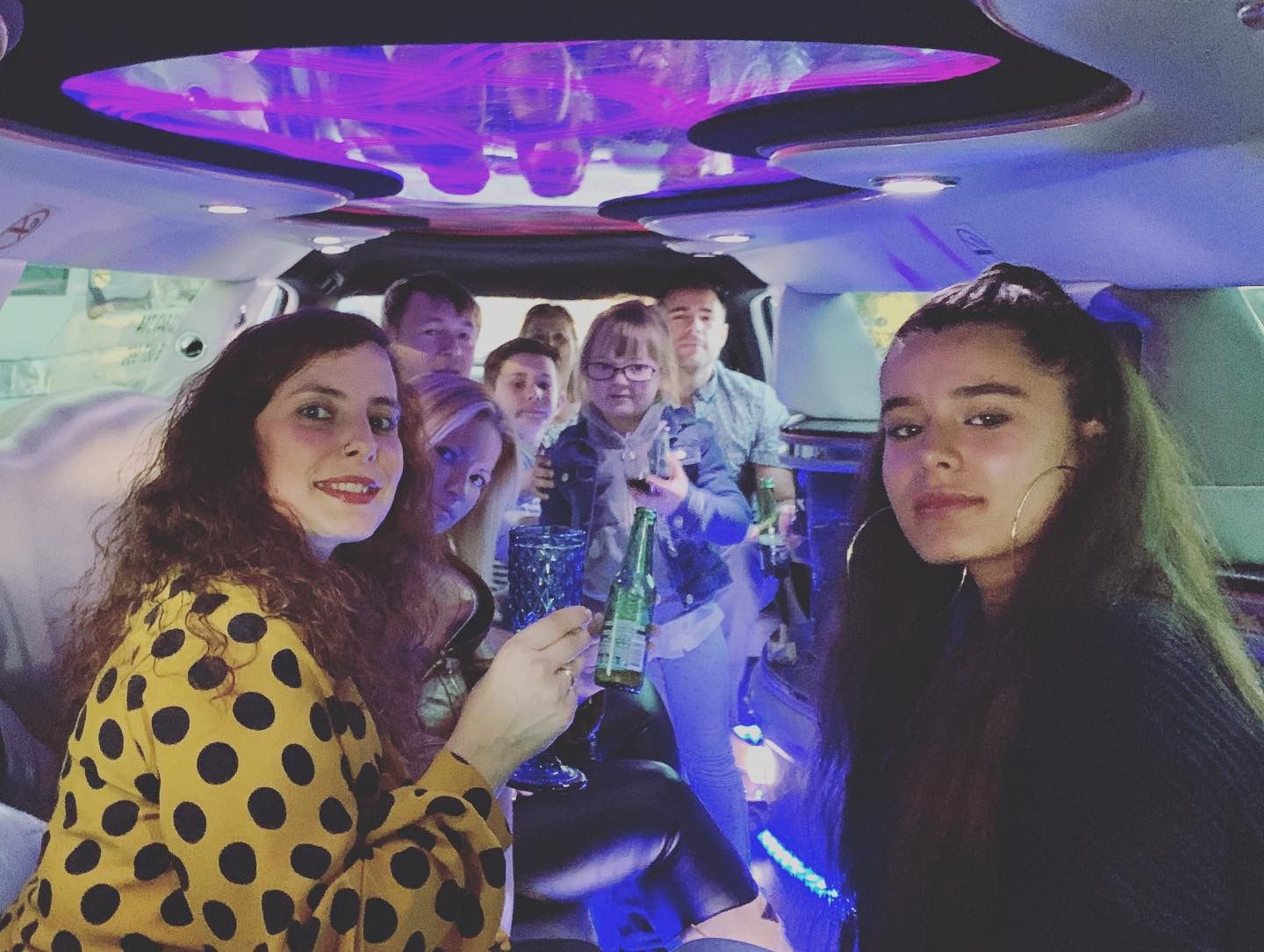 Despedidas se solter@: Servicios de Elegance Limousine Despedidas se solter@: Servicios de Elegance Limousine