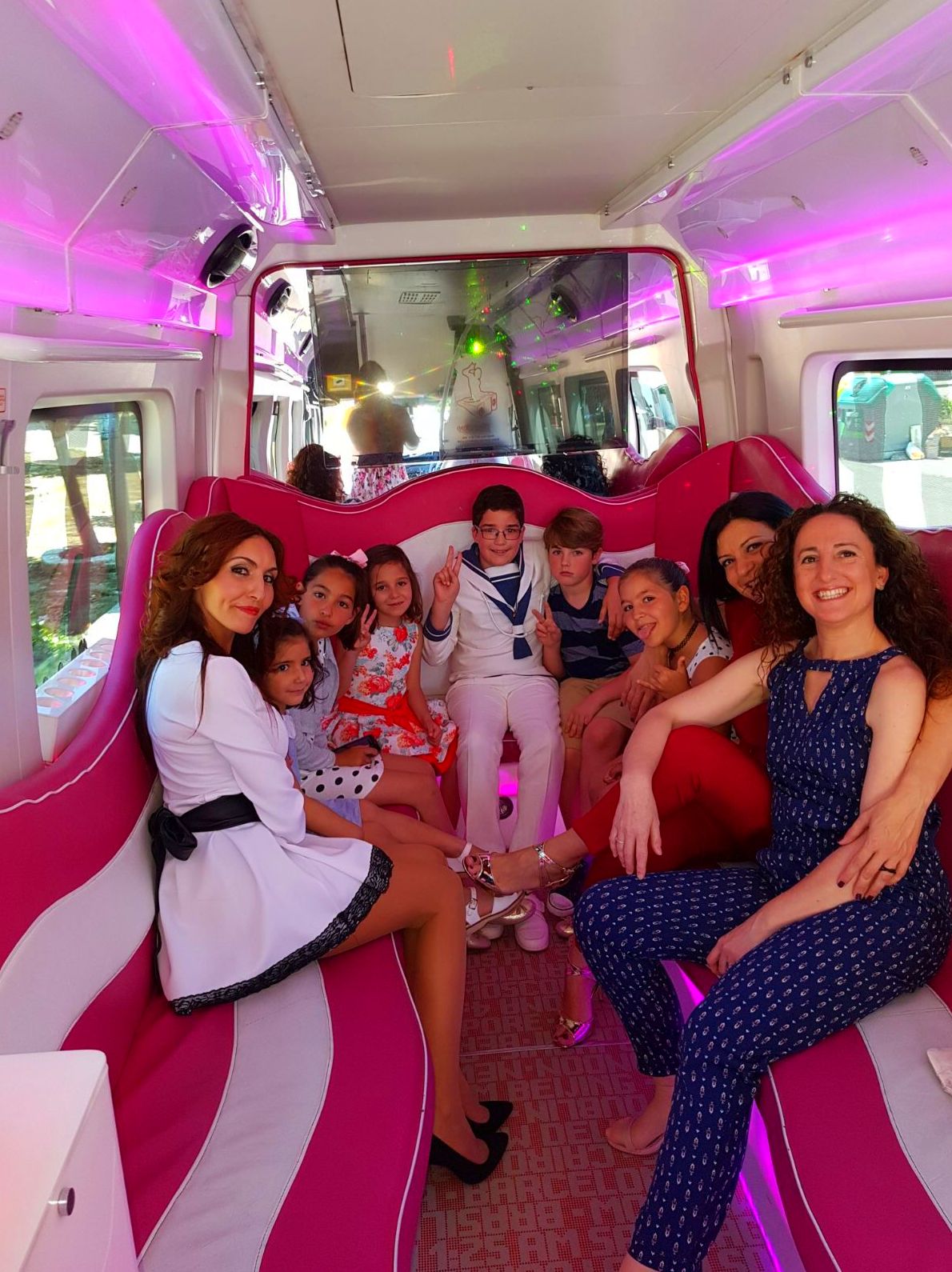 Discobus para comuniones en Sevilla Discobus para comuniones en Sevilla