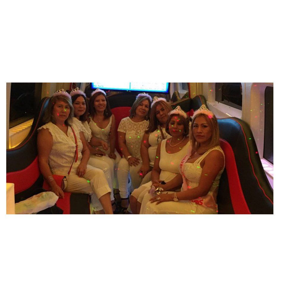 Despedidas de solter@: Discobus Ideas y promociones de Discobus Sevilla Despedidas de solter@: Discobus Ideas y promociones de Discobus Sevilla