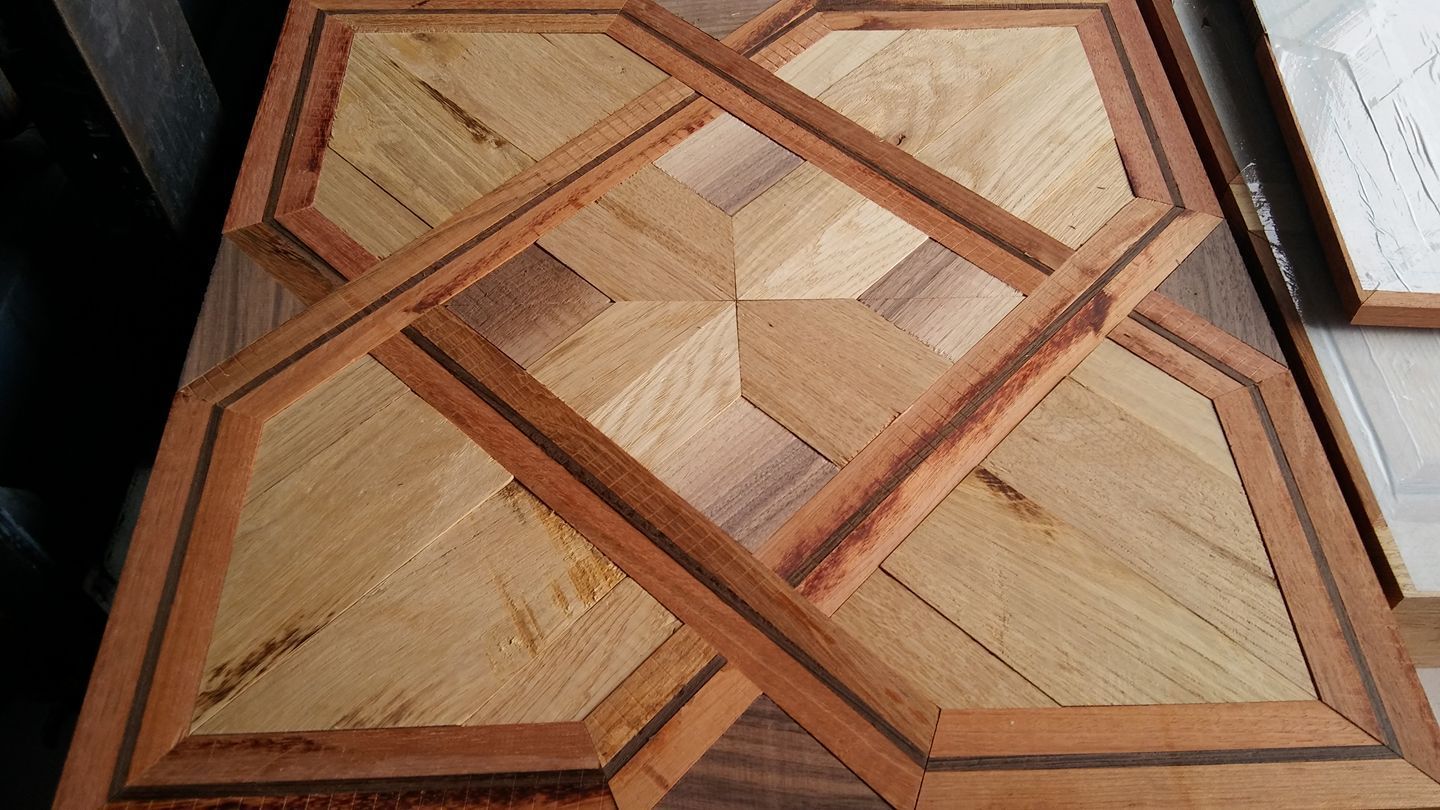 Cenefas y centro decorativo: Productos de Parquet Logar Cenefas y centro decorativo: Productos de Parquet Logar