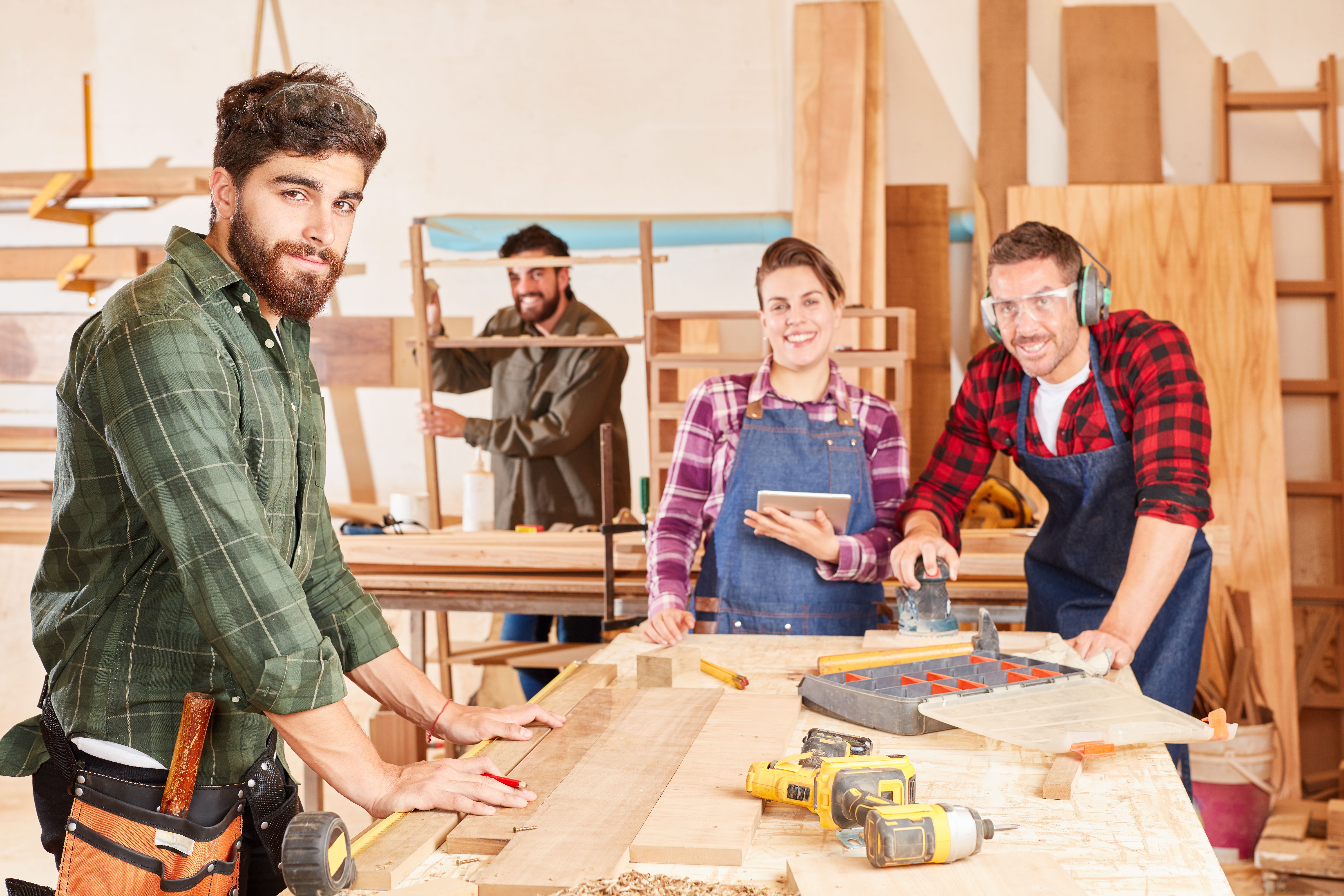 Máster en restauración y reciclaje de mobiliario: Servicios de ESCUELA TRINEL Máster en restauración y reciclaje de mobiliario: Servicios de ESCUELA TRINEL