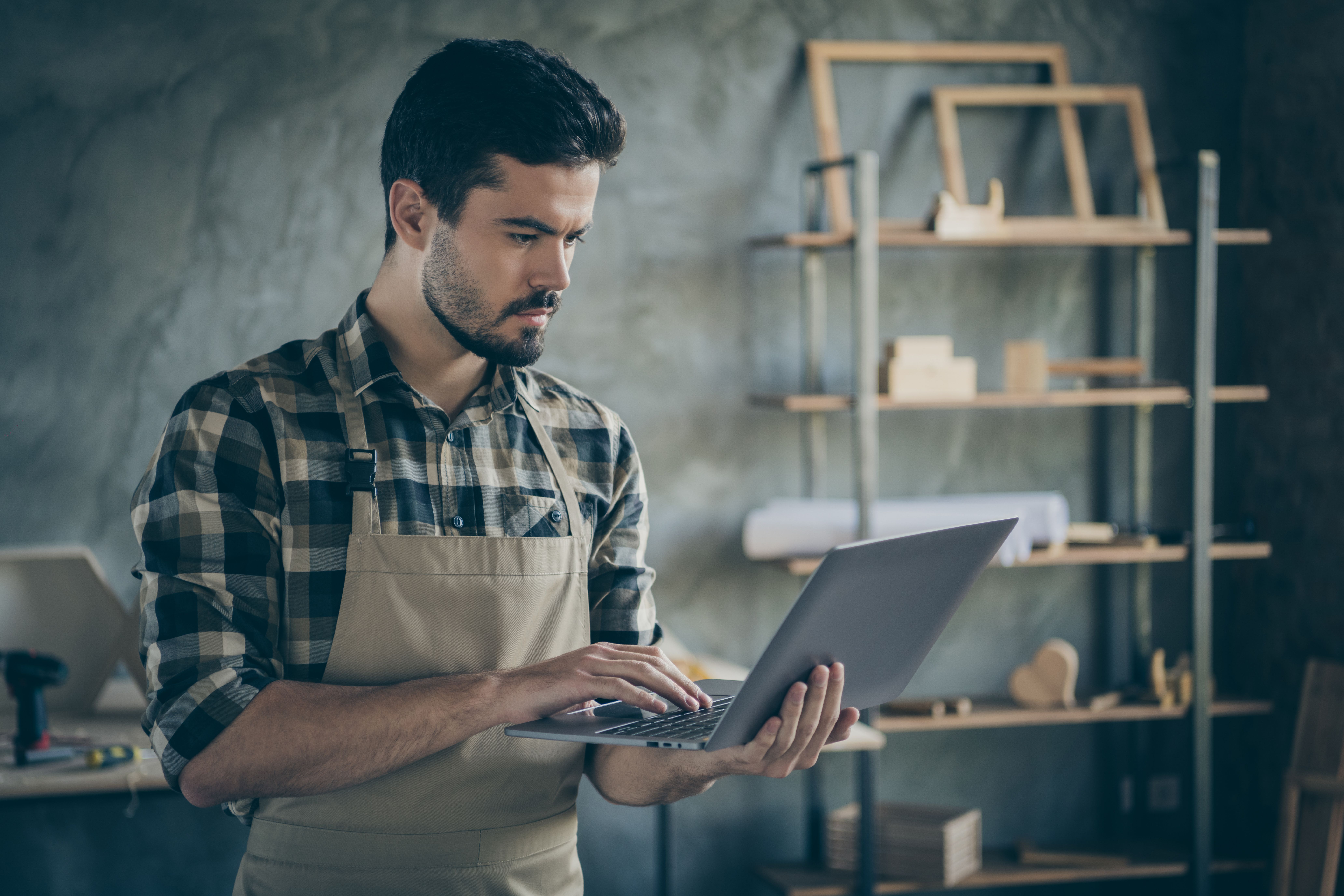 Curso online de técnicas de dorado: Servicios de ESCUELA TRINEL Curso online de técnicas de dorado: Servicios de ESCUELA TRINEL