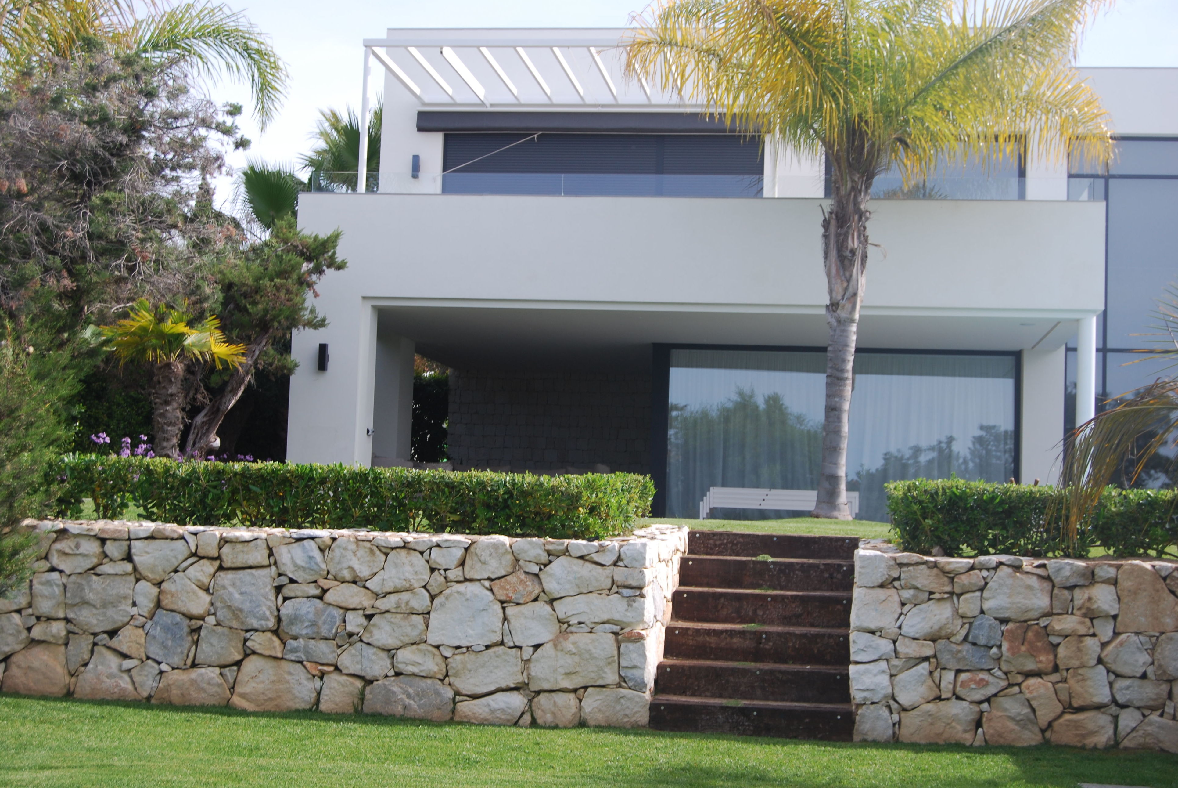 Muros y escaleras : Productos y servicios de Vivero Fantastic Gardens Muros y escaleras : Productos y servicios de Vivero Fantastic Gardens