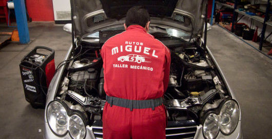 Coche de cortesía: Servicios de Autos - Miguel Coche de cortesía: Servicios de Autos - Miguel