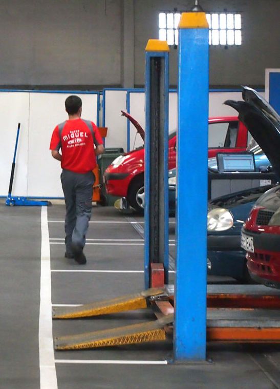 Maquinas de gases pre ITV: Servicios de Autos - Miguel Maquinas de gases pre ITV: Servicios de Autos - Miguel