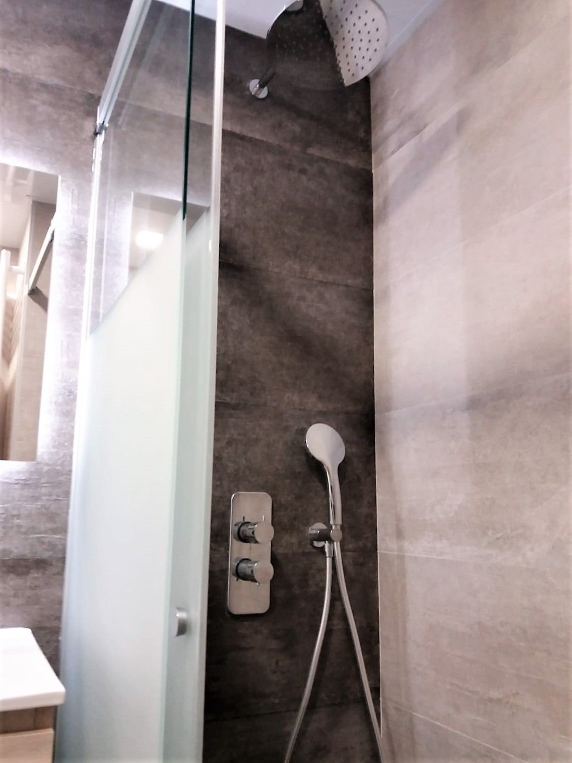 Reformas de Baños: Servicios de ReformeSBD Reformas de Baños: Servicios de ReformeSBD