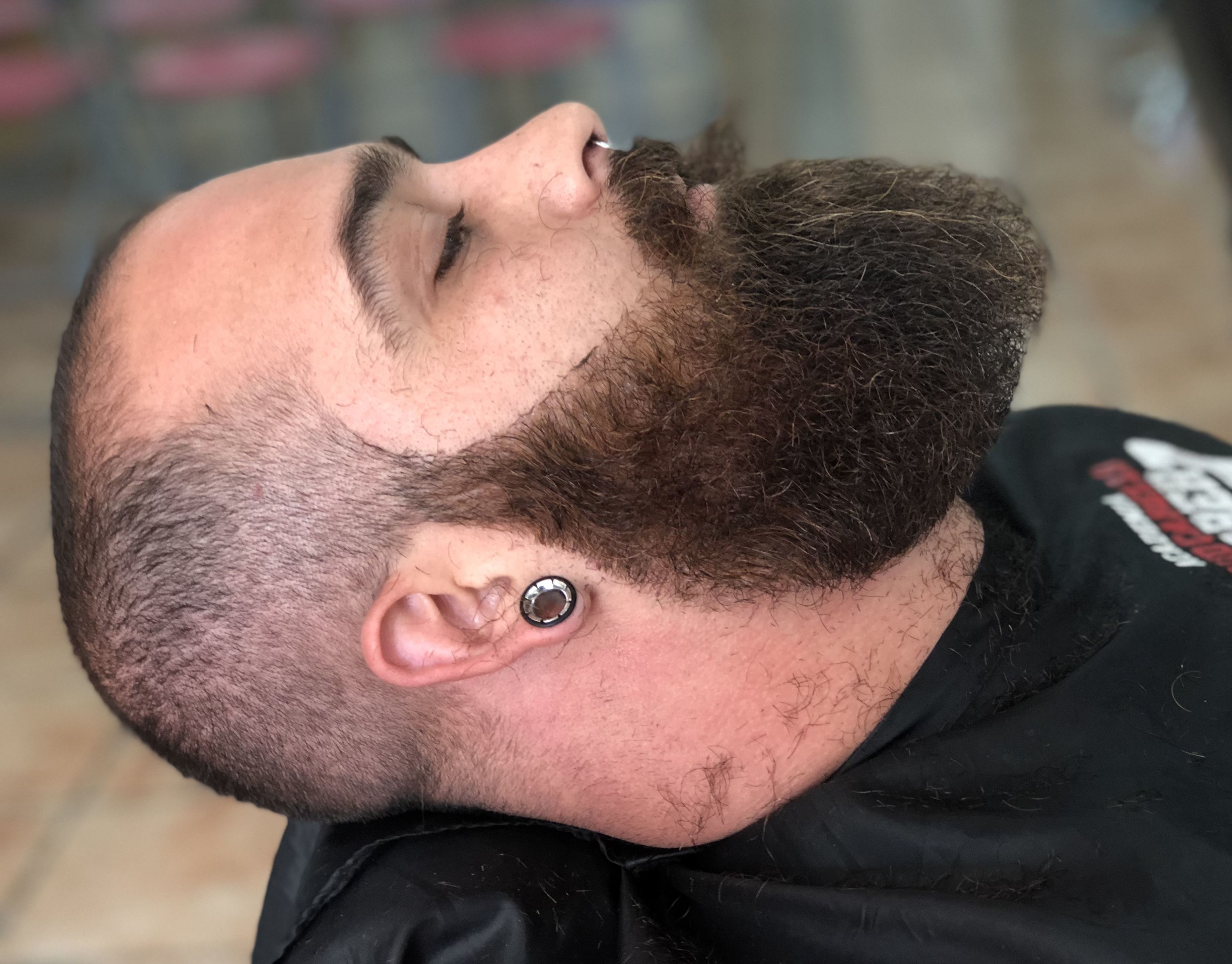 Afeitado: Servicios y cursos de Academia de Barbería David Cabello Afeitado: Servicios y cursos de Academia de Barbería David Cabello