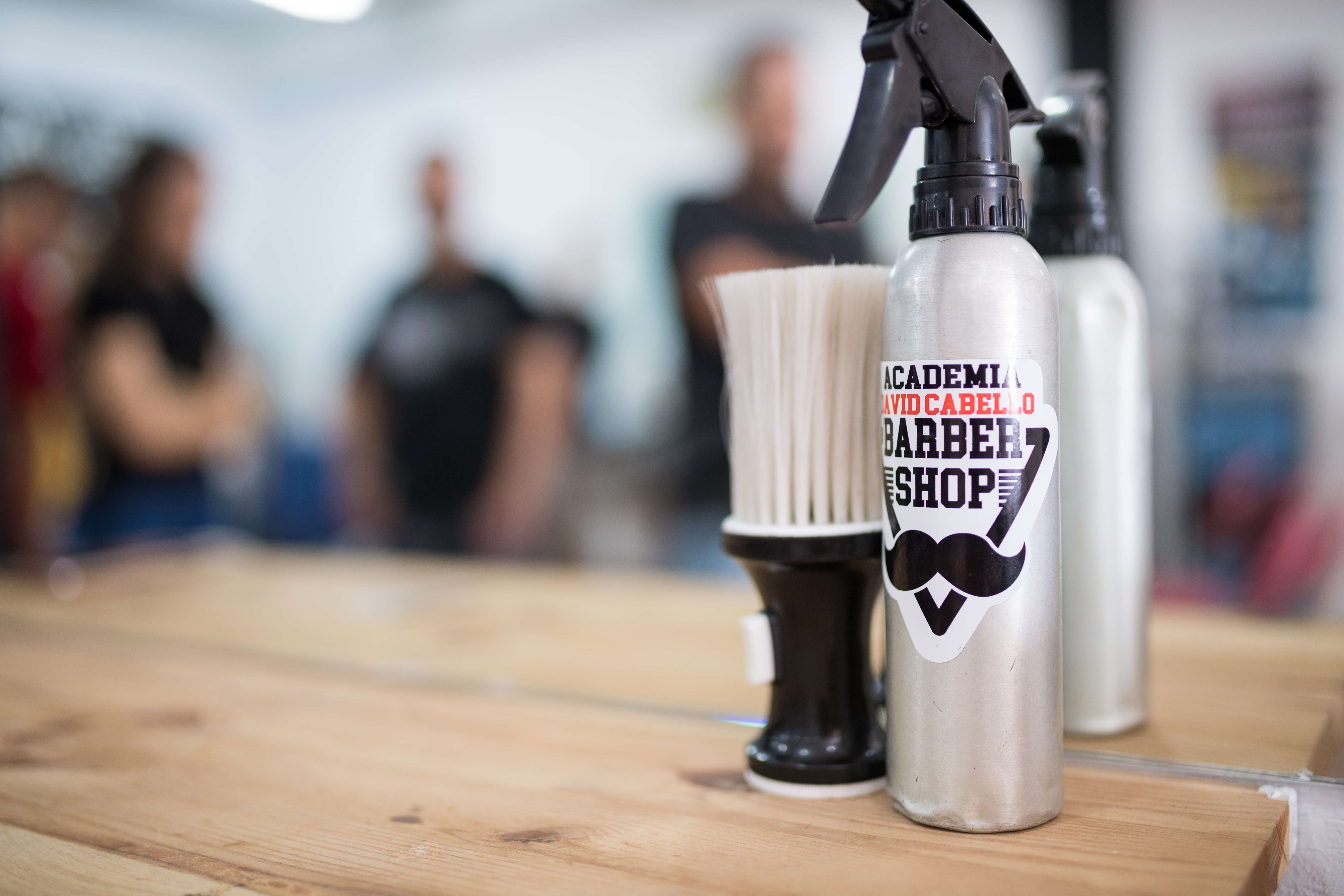 Cursos de barbería: Servicios y cursos de Academia de Barbería David Cabello Cursos de barbería: Servicios y cursos de Academia de Barbería David Cabello