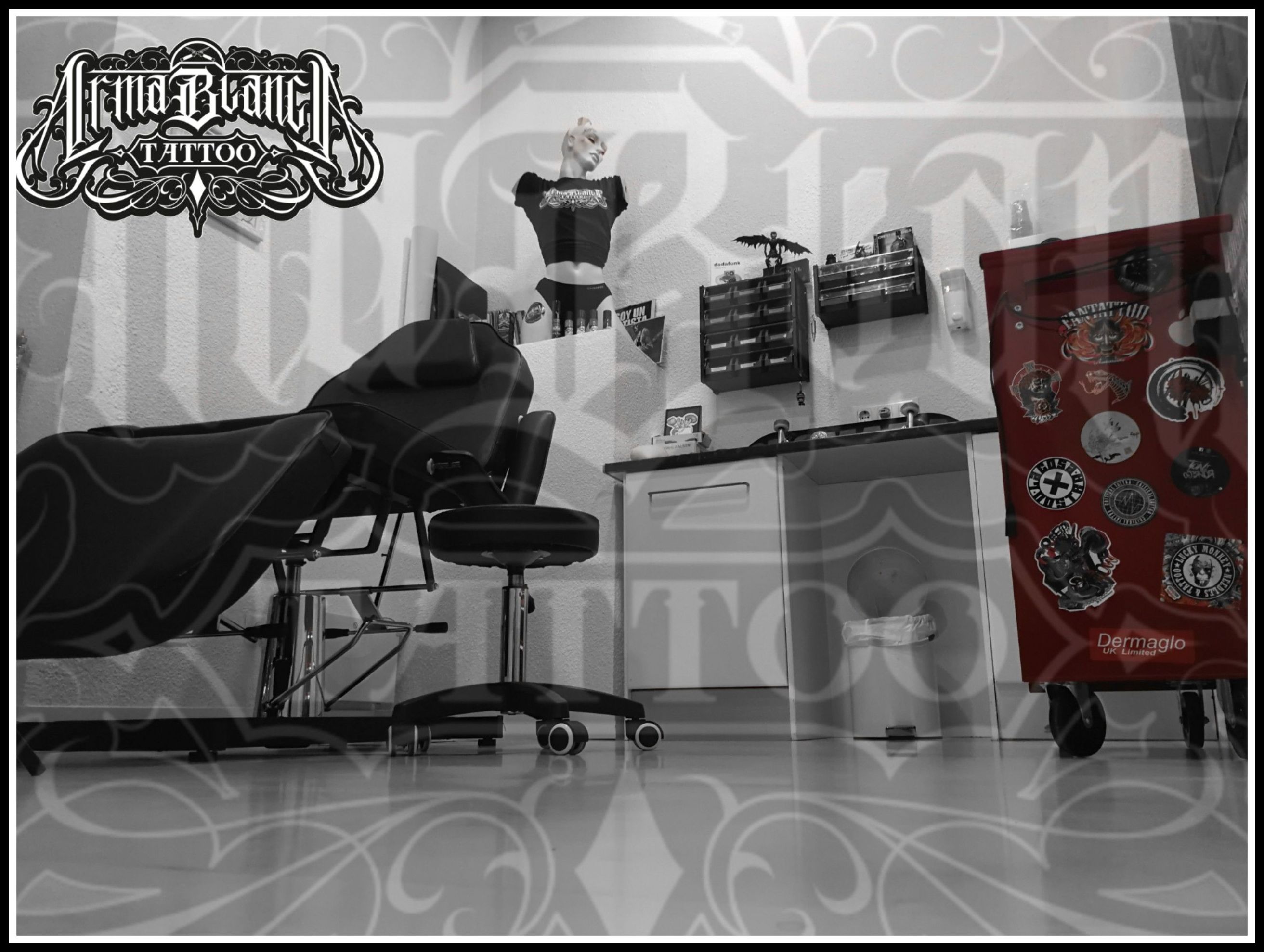 Higiene y calidad: Servicios y equipo de Arma Blanca Tattoo Higiene y calidad: Servicios y equipo de Arma Blanca Tattoo