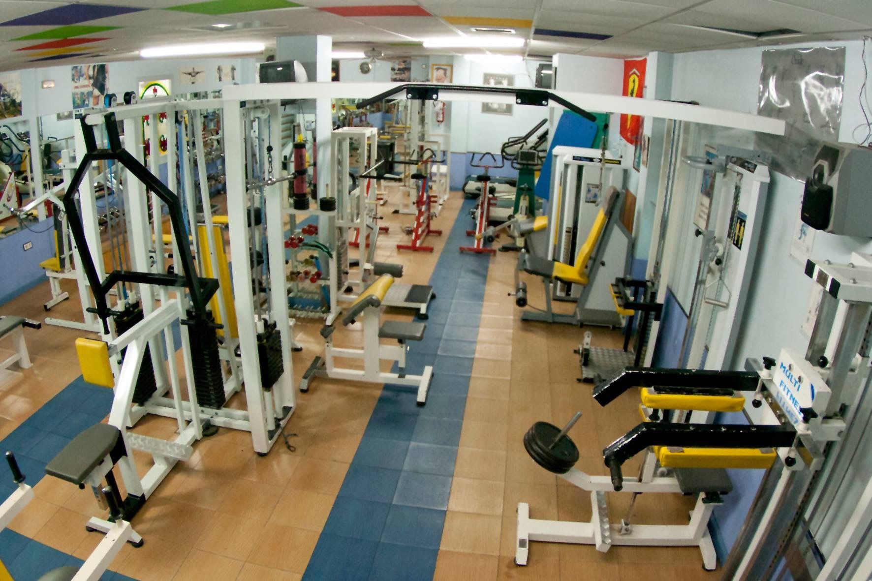 Sala de musculación: Servicios de GIMNASIO LUCASPORT Sala de musculación: Servicios de GIMNASIO LUCASPORT