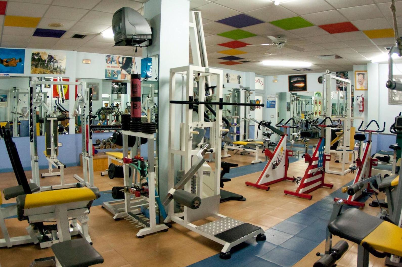 Sala de musculación: Servicios de GIMNASIO LUCASPORT Sala de musculación: Servicios de GIMNASIO LUCASPORT