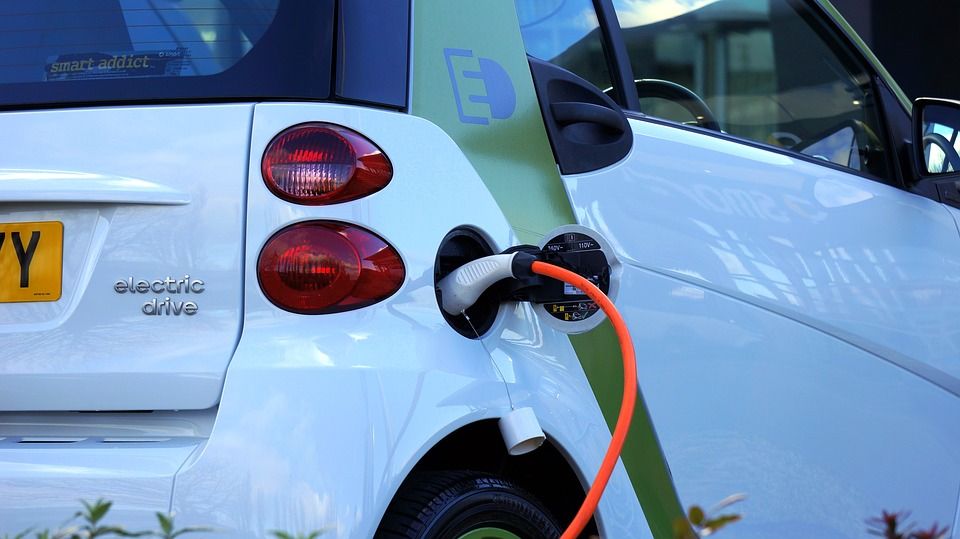 Instalación de Puntos de recarga para vehículos eléctricos: Servicios técnicos de Acción Servicios Instalación de Puntos de recarga para vehículos eléctricos: Servicios técnicos de Acción Servicios