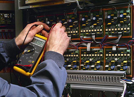 Facility Management / Mantenimiento de edificios y locales: Servicios técnicos de Acción Servicios Facility Management / Mantenimiento de edificios y locales: Servicios técnicos de Acción Servicios