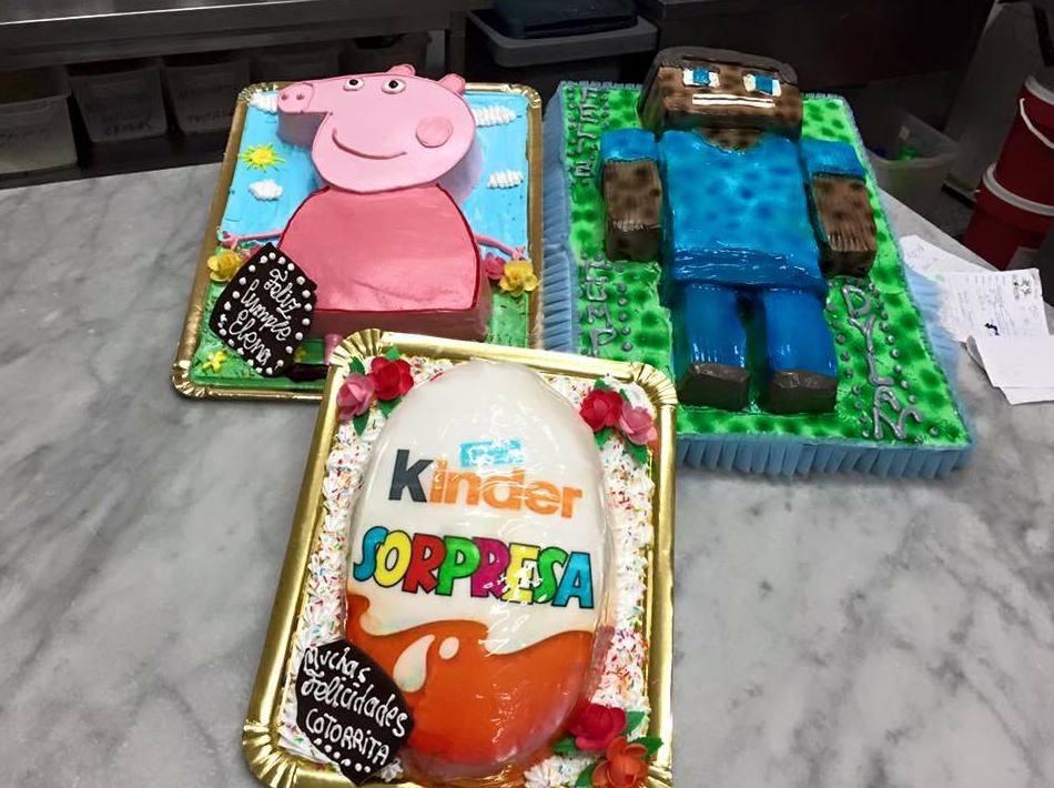 Tartas personalizadas para cumpleaños: Productos de Pastelería Flor Isleña Tartas personalizadas para cumpleaños: Productos de Pastelería Flor Isleña
