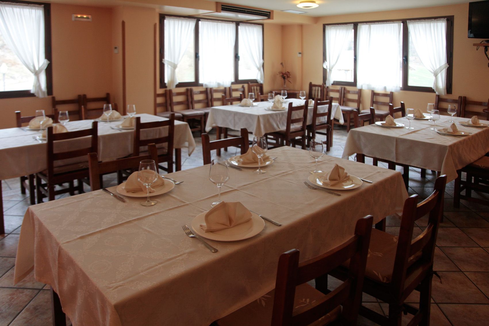 Foto 20 de Restaurante en Juslapeña | Restaurante Casa Arteta