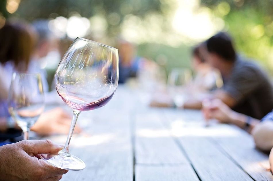 Carta de vinos: Menús de Restaurante Casa Arteta Carta de vinos: Menús de Restaurante Casa Arteta