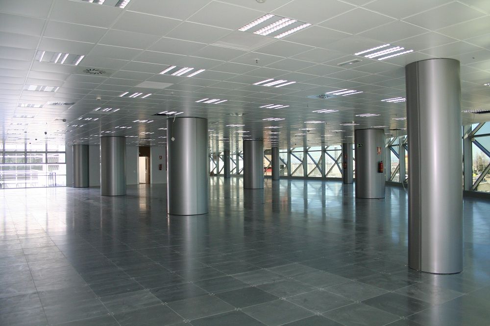 Edificio de oficinas en Isabel Coulbrand en Las Tablas: Proyectos Realizados de Durplei Edificio de oficinas en Isabel Coulbrand en Las Tablas: Proyectos Realizados de Durplei