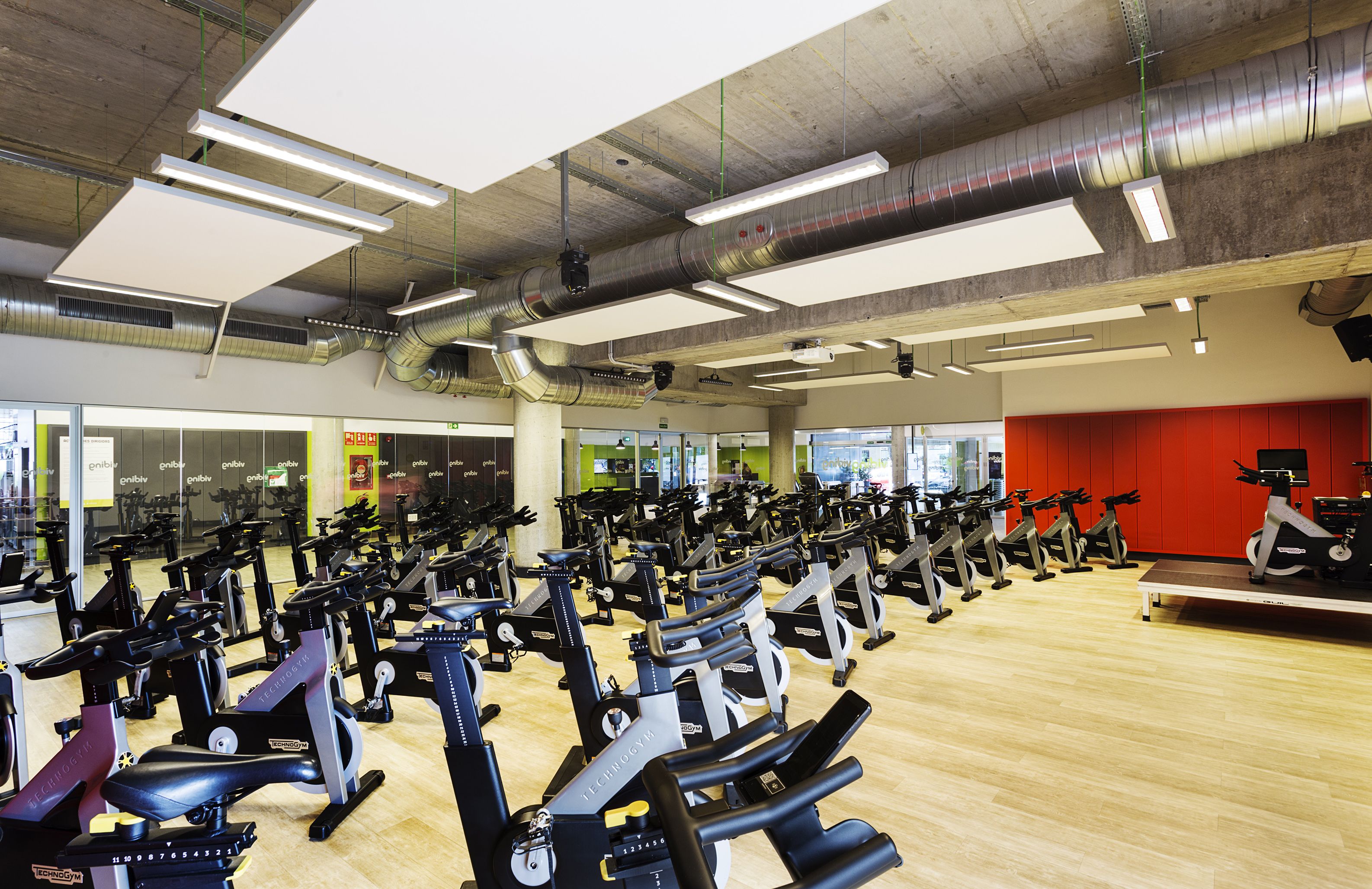 Gimnasio Viding Alcántara: Proyectos Realizados de Durplei Gimnasio Viding Alcántara: Proyectos Realizados de Durplei