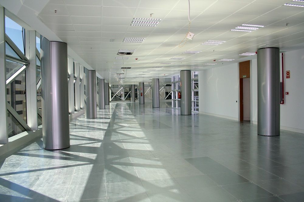 Edificio de oficinas en Isabel Coulbrand en Las Tablas: Proyectos Realizados de Durplei Edificio de oficinas en Isabel Coulbrand en Las Tablas: Proyectos Realizados de Durplei