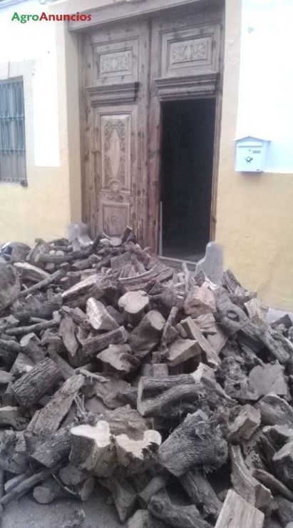 Foto 6 de Venta y distribución de todo tipo de leñas en Villar del Arzobispo | Leñador