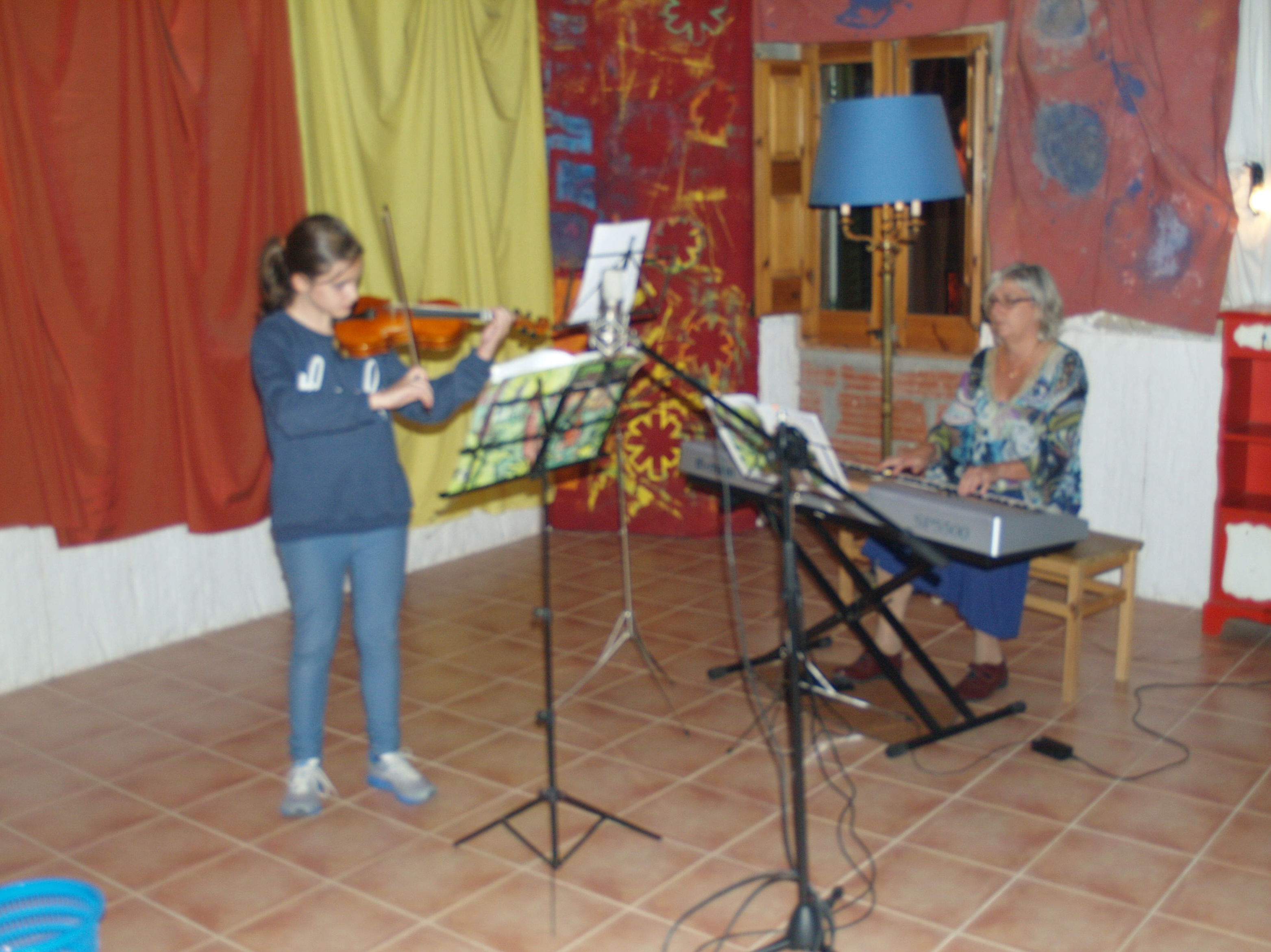 Concert de Santa Cecília 20-11-2015: Escuela de música i Expresión de Can Canturri Concert de Santa Cecília 20-11-2015: Escuela de música i Expresión de Can Canturri