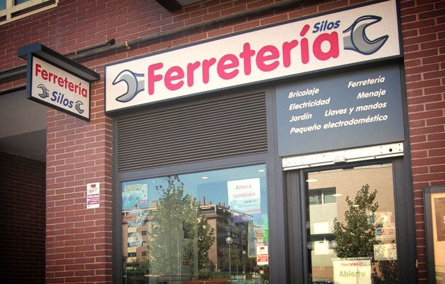 Reparación: Productos y Servicios de Ferretería Silos Reparación: Productos y Servicios de Ferretería Silos