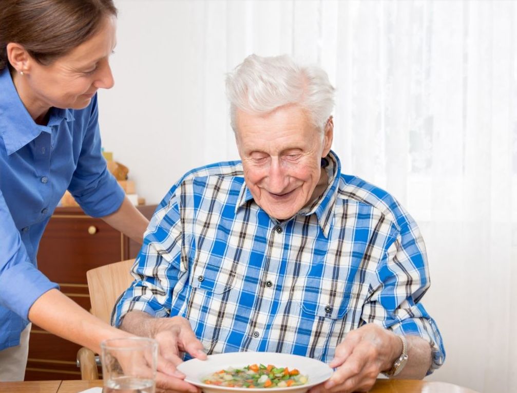 Envejecer en casa: la ayuda a domicilio