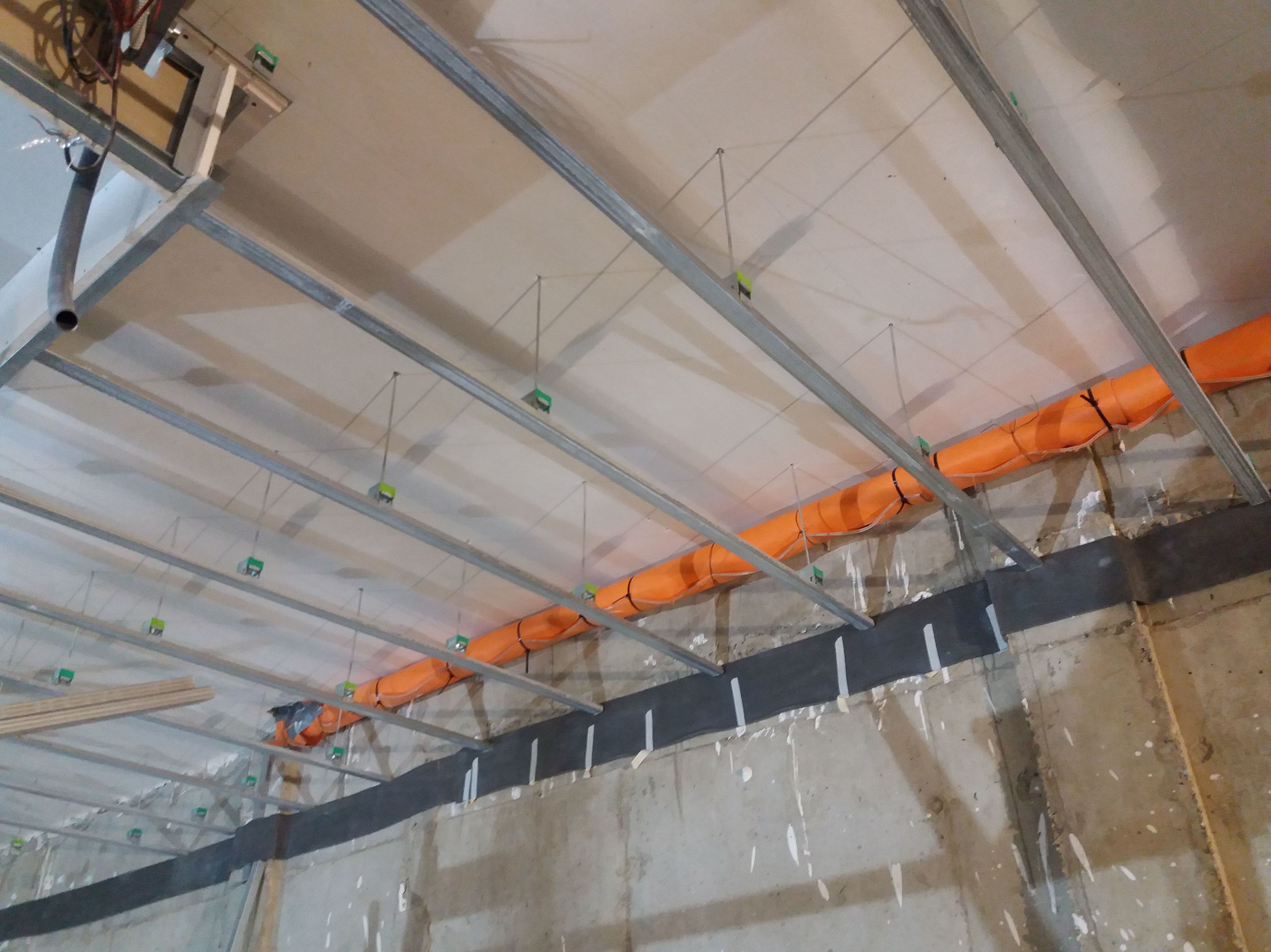 AISLAMIENTO ACÚSTICO DE DISCOTECAS Y SALAS DE FIESTA: Productos y servicios de Acoustic Drywall AISLAMIENTO ACÚSTICO DE DISCOTECAS Y SALAS DE FIESTA: Productos y servicios de Acoustic Drywall