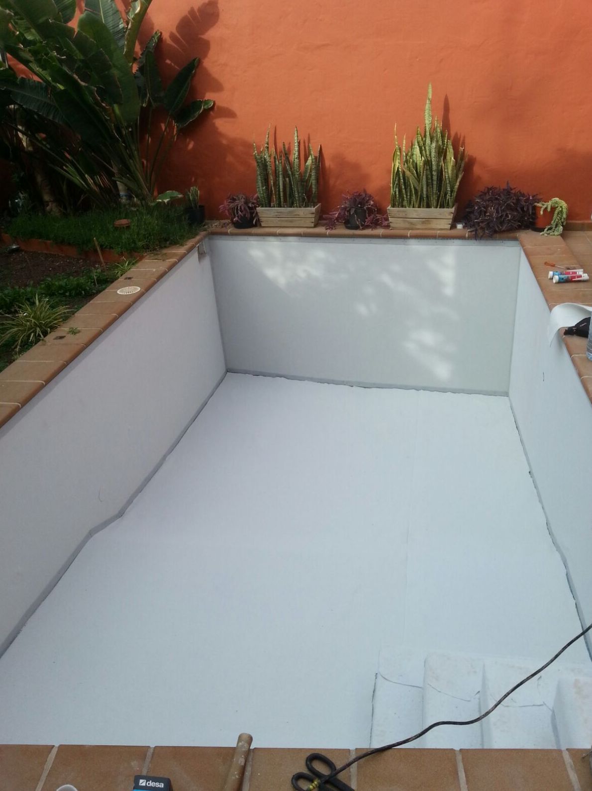Proceso reparación piscina: Productos de Fuerteventura - Lanzarote - Gran Canaria Proceso reparación piscina: Productos de Fuerteventura - Lanzarote - Gran Canaria