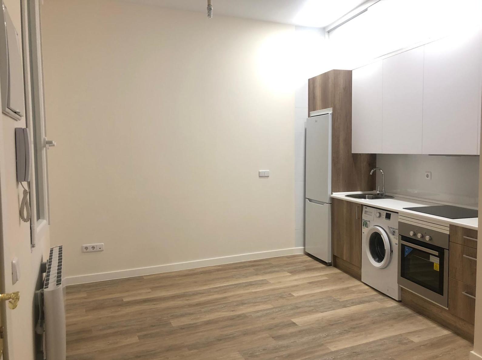 APARTAMENTO EN MALASAÑA: Busca tu inmueble de ESTEFANÍA SALVATIERRA BALLARÍN APARTAMENTO EN MALASAÑA: Busca tu inmueble de ESTEFANÍA SALVATIERRA BALLARÍN