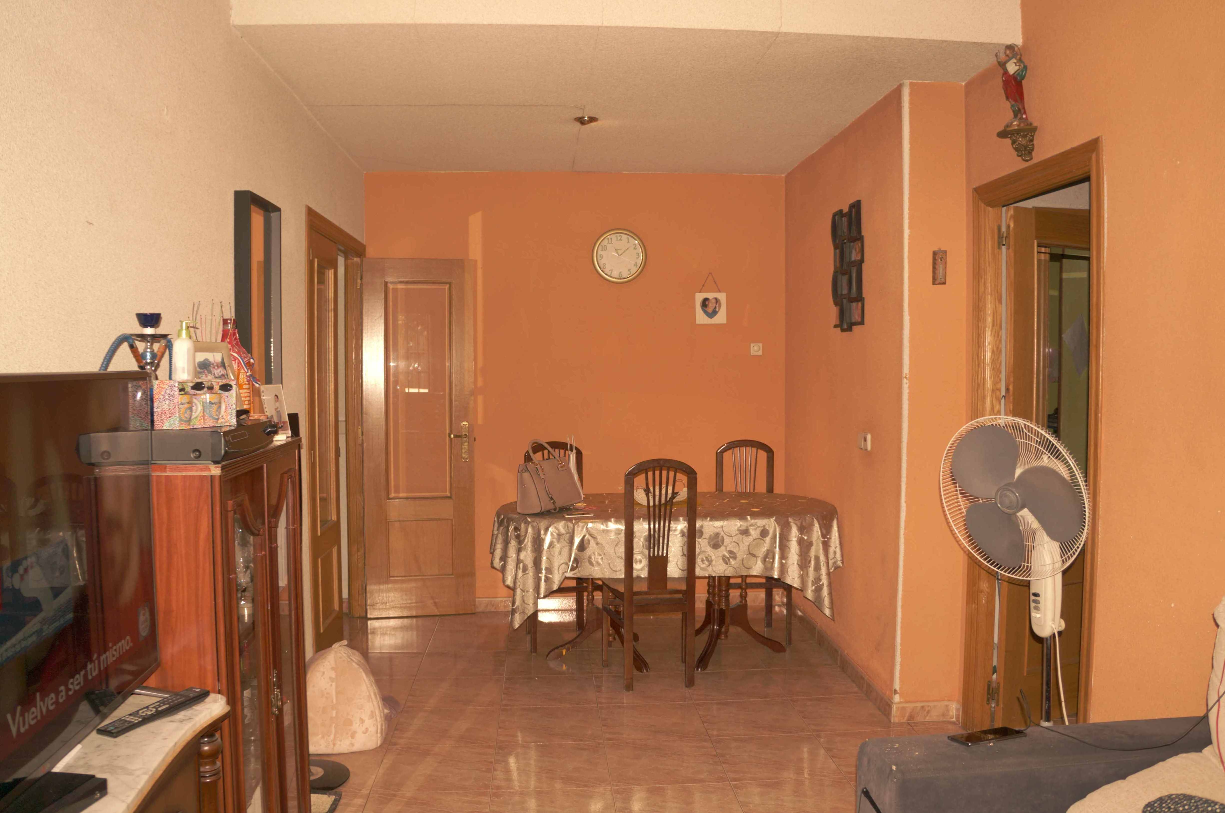 PISO EXTERIOR CON PATIO : Busca tu inmueble de ESTEFANÍA SALVATIERRA BALLARÍN PISO EXTERIOR CON PATIO : Busca tu inmueble de ESTEFANÍA SALVATIERRA BALLARÍN