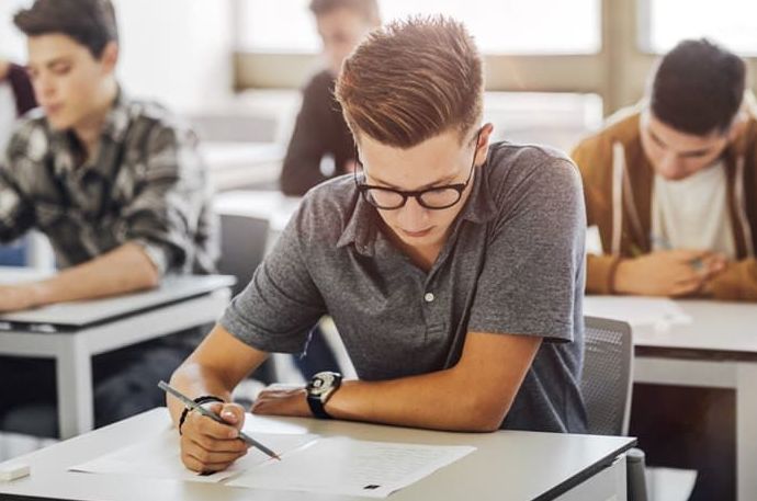 Preparación para EBAU y pruebas de acceso: Servicios de Academia Pitágoras Preparación para EBAU y pruebas de acceso: Servicios de Academia Pitágoras