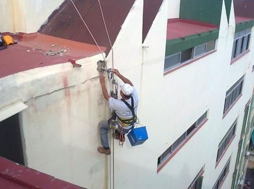 Trabajos verticales: Servicios de Tecons Trabajos verticales: Servicios de Tecons