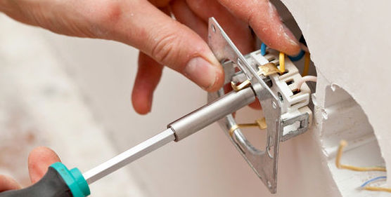 Electricidad: Servicios de Iván Construcciones y Reformas Electricidad: Servicios de Iván Construcciones y Reformas