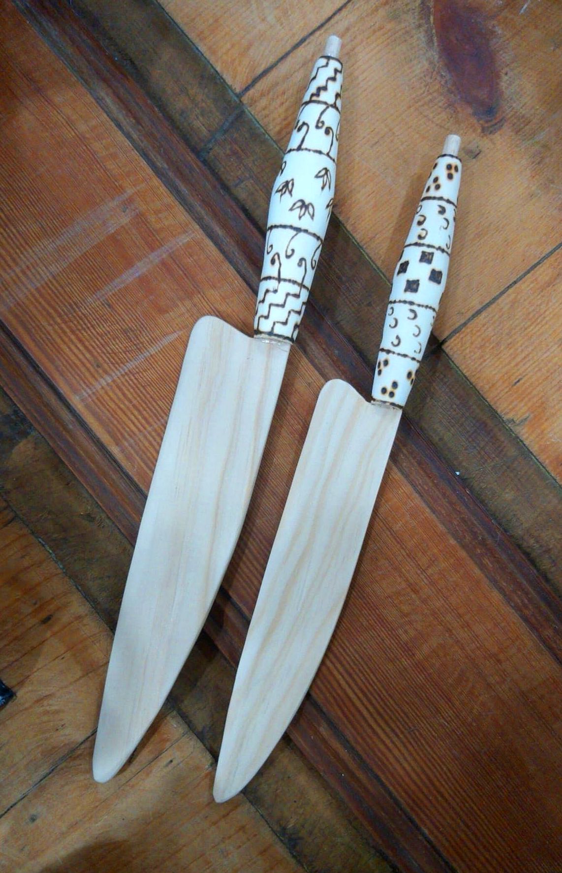 "NAIFE CANARIO" Diseño en Madera, inspirado en el famoso Cuchillo Canario. Hechos a mano artesano Canario. "NAIFE CANARIO" Diseño en Madera, inspirado en el famoso Cuchillo Canario. Hechos a mano artesano Canario.
