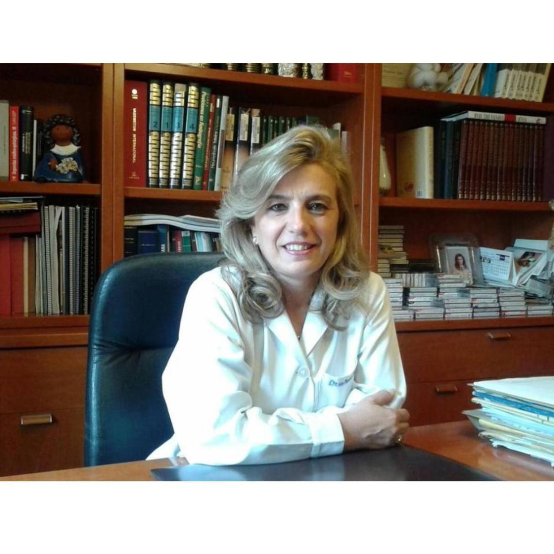 Curriculum vitae de la médico foniatra Dra. Consuelo Fernández-Salazar Vegas