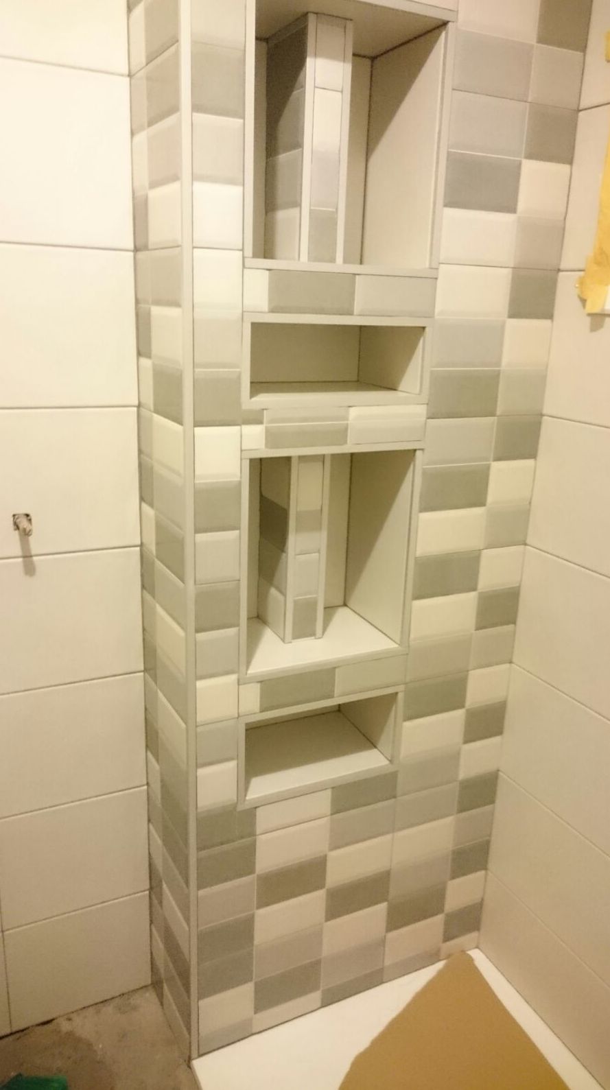 jabonera de obra, un armario unico y exclusivo para su baño