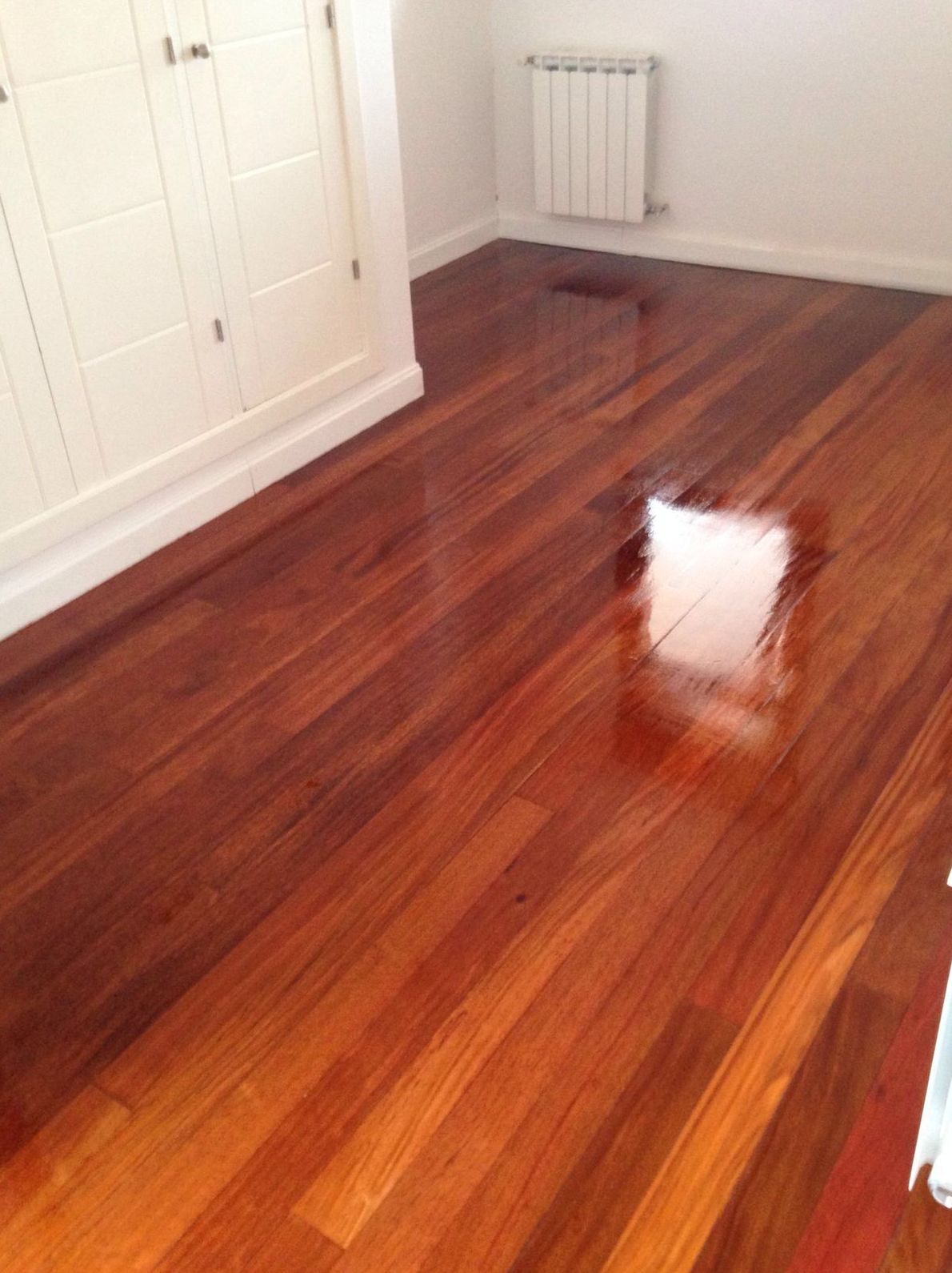 Restaurar suelo de madera y barnizar Restaurar suelo de madera y barnizar
