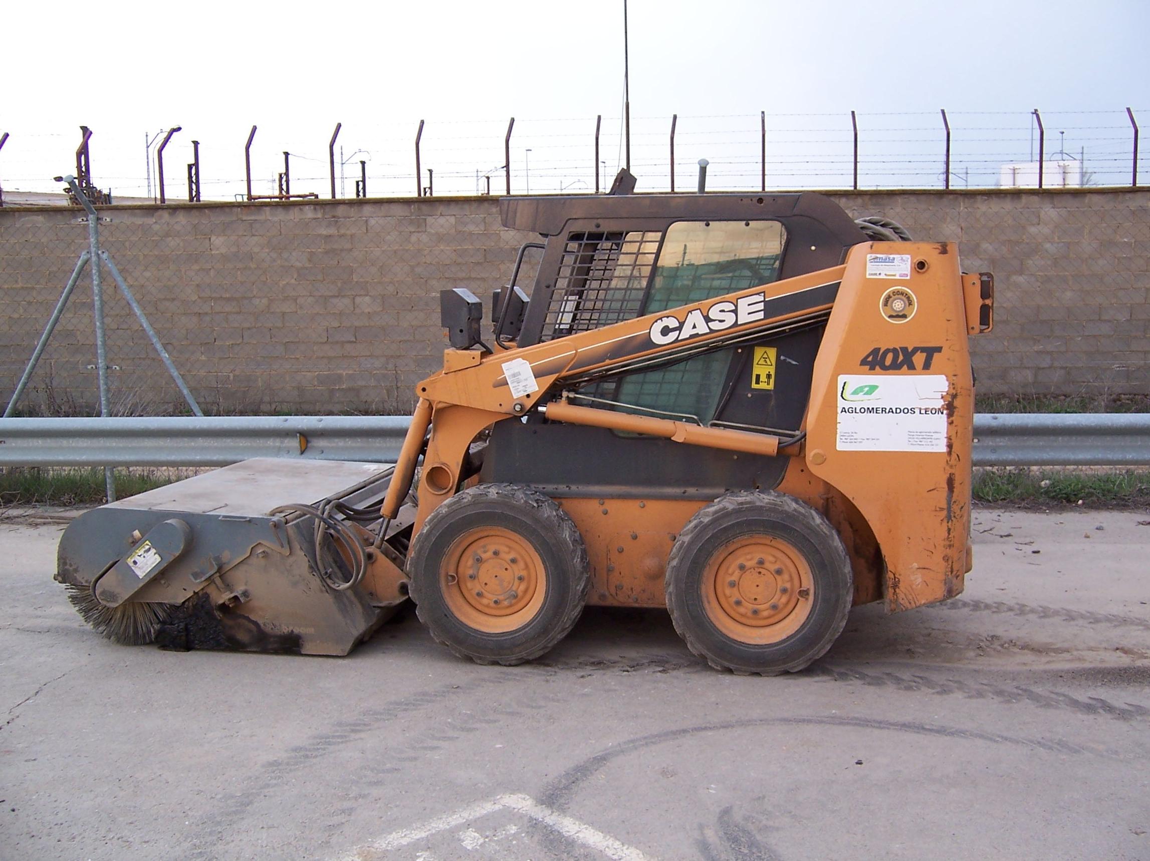 EQUIPO DE BARRIDO. BARREDORA CASE 40 XT EQUIPO DE BARRIDO. BARREDORA CASE 40 XT