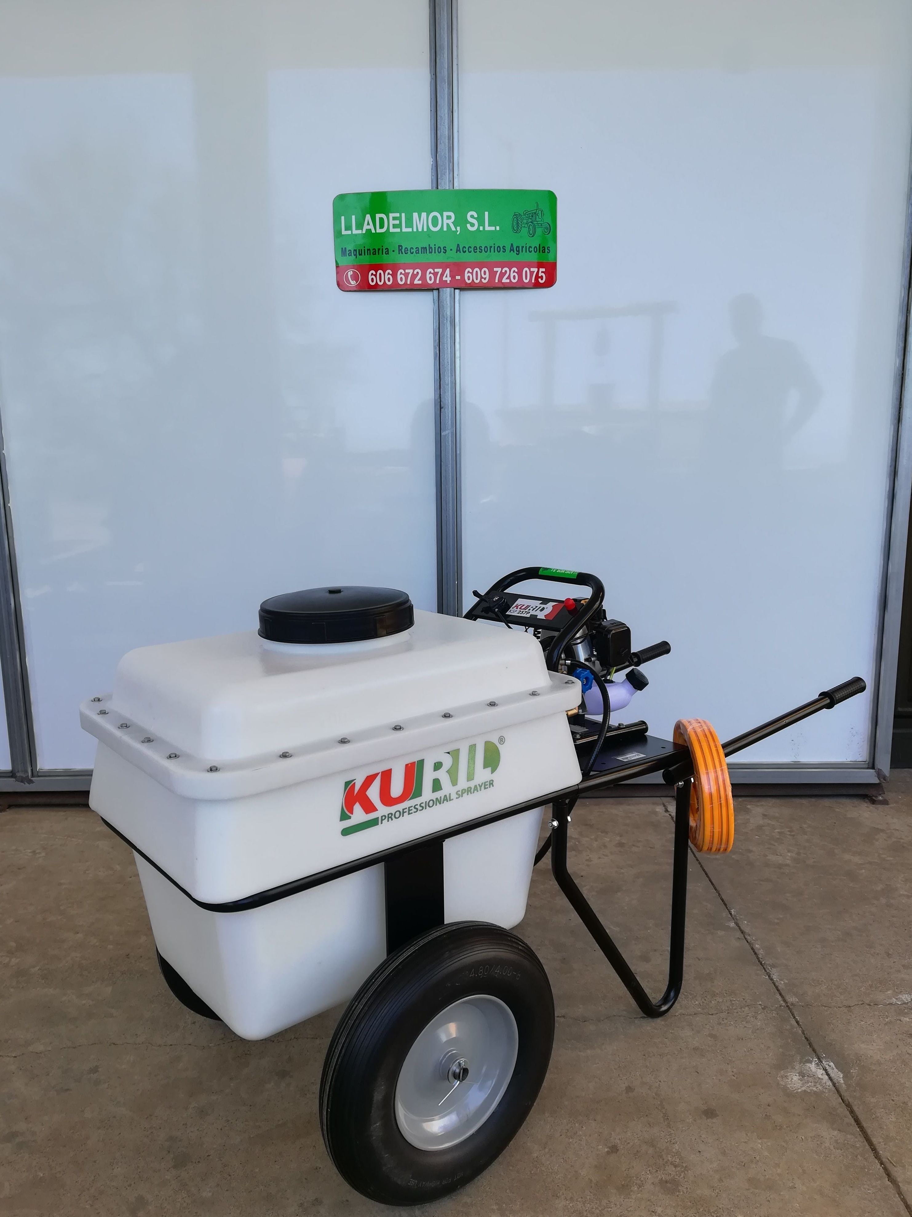 Carretilla Pulverizadora Kuril KSP257P1 Carretilla Pulverizadora Kuril KSP257P1