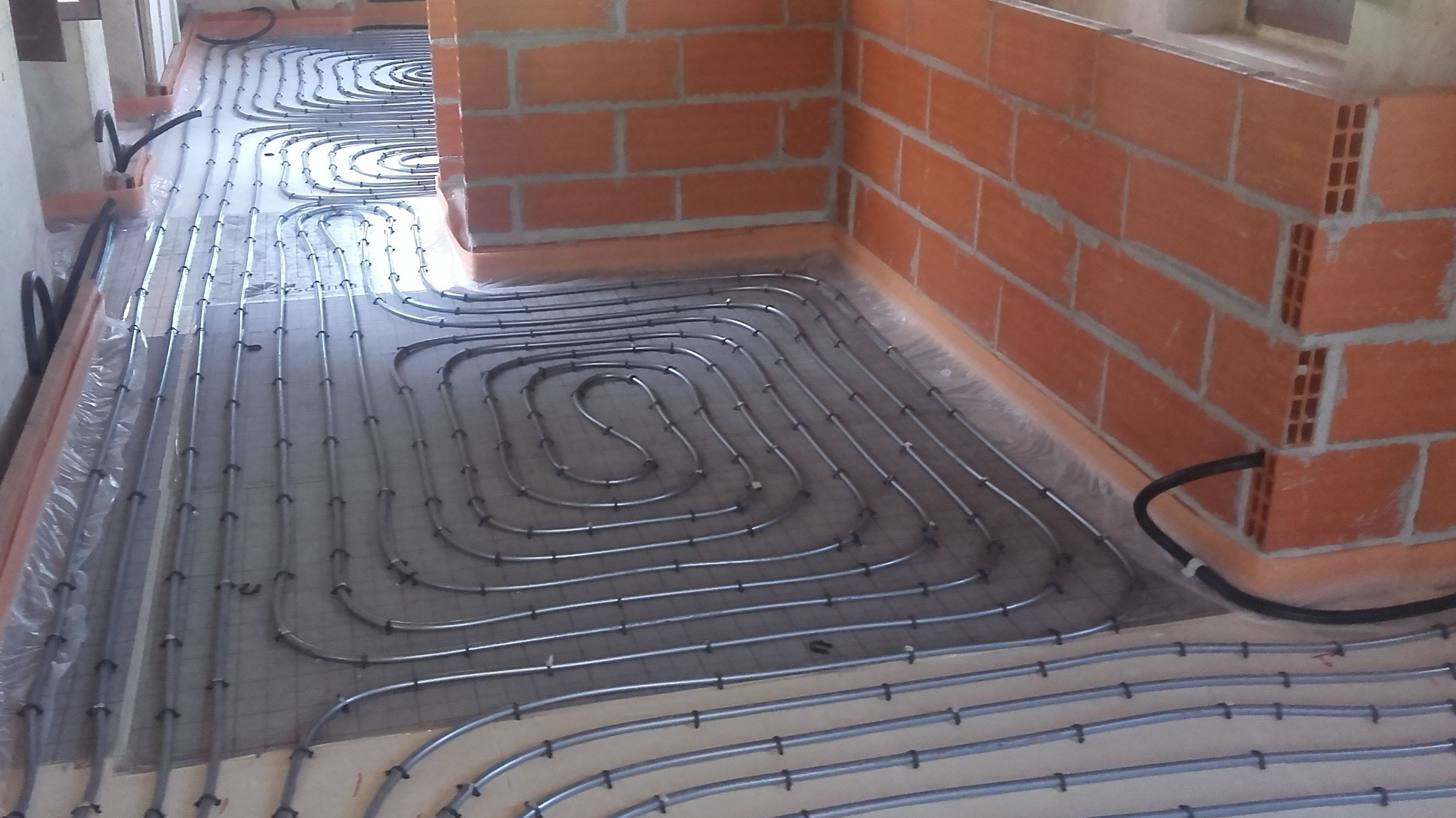 Terra Radiant: Serveis de Instal·lacions i Serveis Santi Anco Terra Radiant: Serveis de Instal·lacions i Serveis Santi Anco